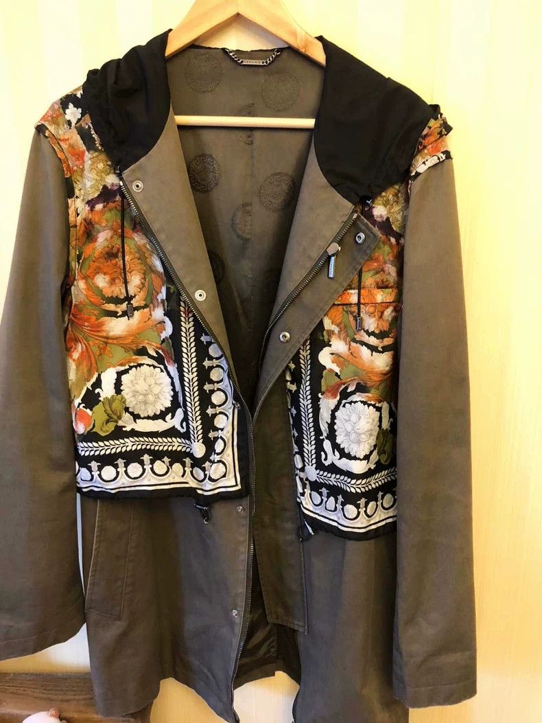Versace Versace Main line men's trench coat Size US M / EU 48-50 / 2 - 2 Thumbnail