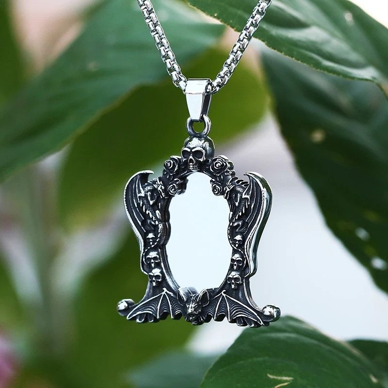 Jewelry Mirror And Skull Pendant Necklace 2025 Size ONE SIZE - 1 Thumbnail