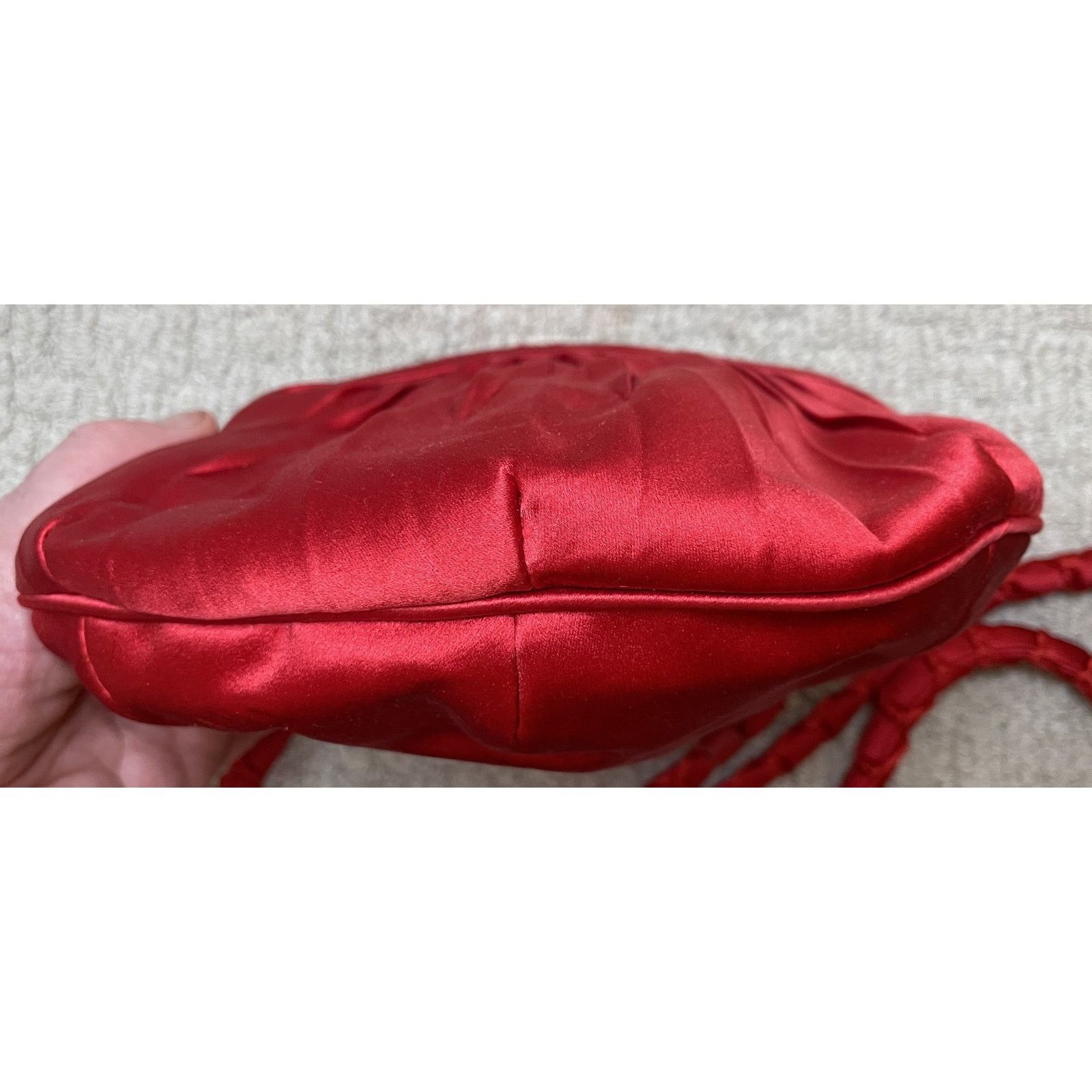 Gucci Vintage Gucci Red Pleated Satin Evening Bag Handbag Clutch Size ONE SIZE - 14 Thumbnail