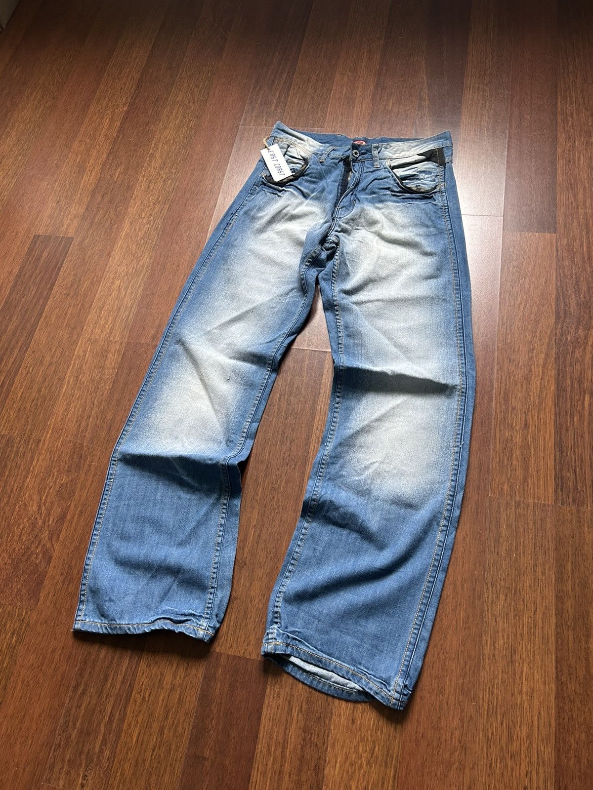 Japanese Brand Vintage Faded Denim Jeans NWT Streetwear Baggy Fit Size 42 Size US 32 / EU 48 - 2 Thumbnail
