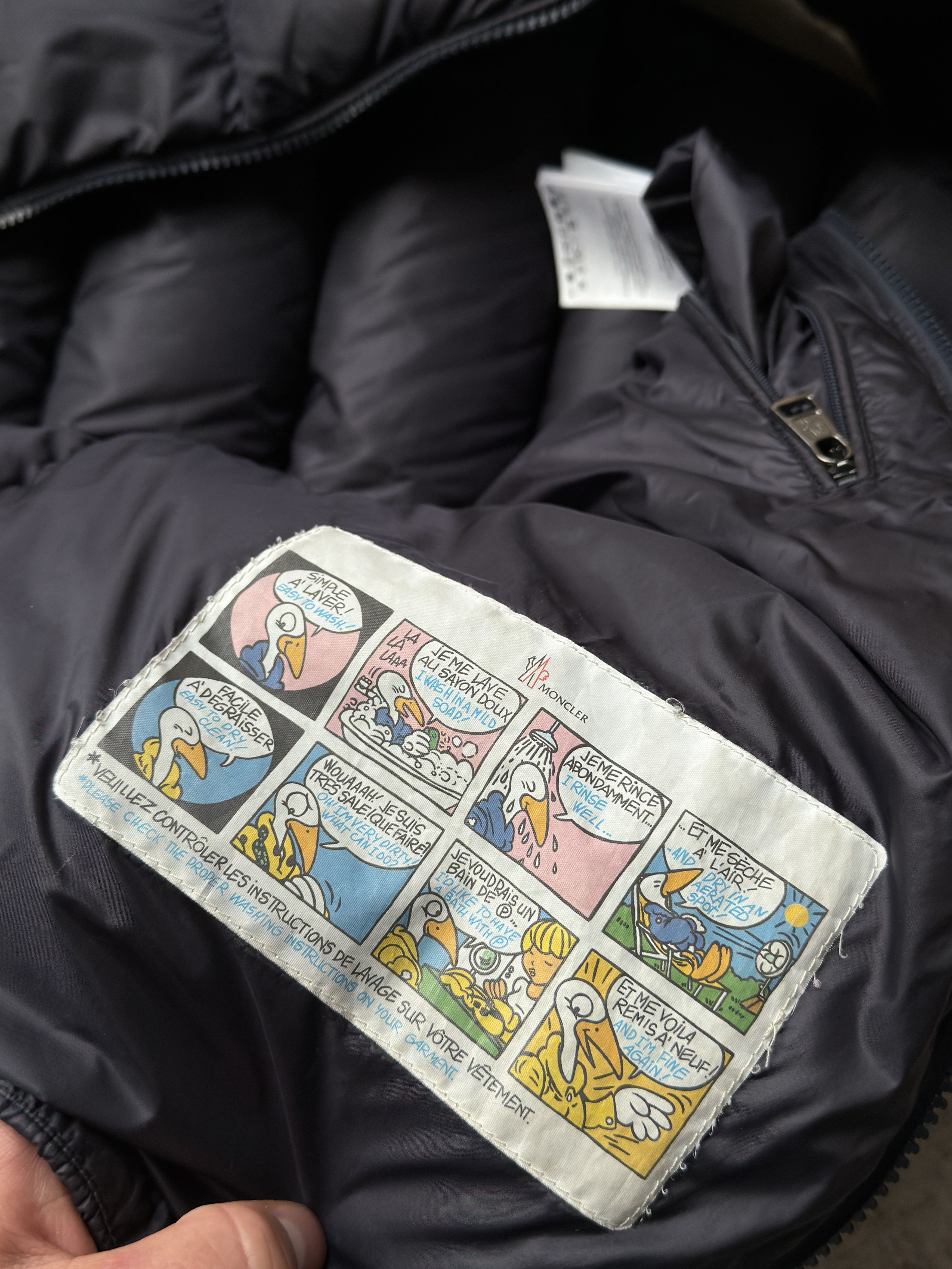 Moncler Moncler Vest | 4 Size US XL / EU 56 / 4 - 11 Thumbnail