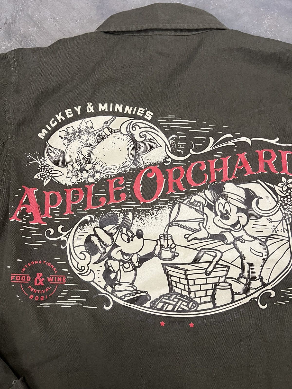 Disney 2021 Epcot Mickey and Minnie’s apple orchard shirt Size US M / EU 48-50 / 2 - 3 Thumbnail