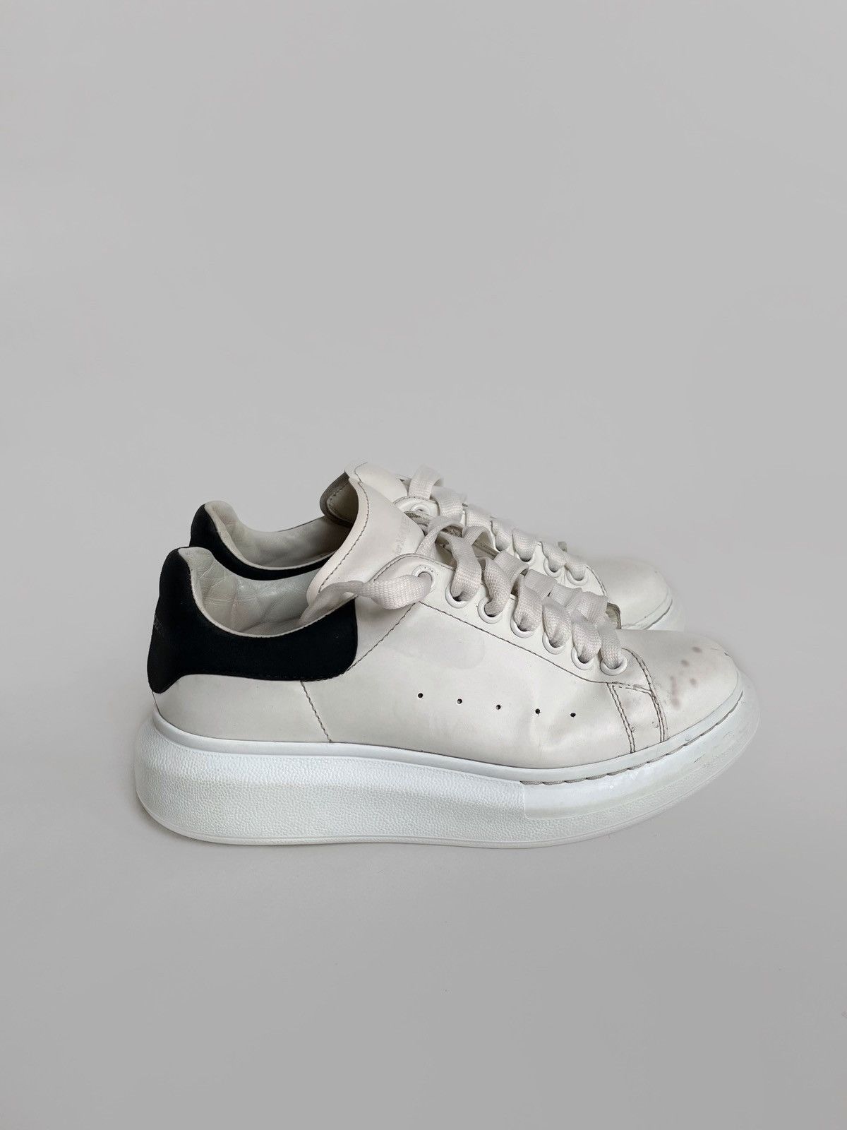 Alexander McQueen Alexander McQueen oversized leather sneakers Size US 8 / IT 38 - 3 Thumbnail