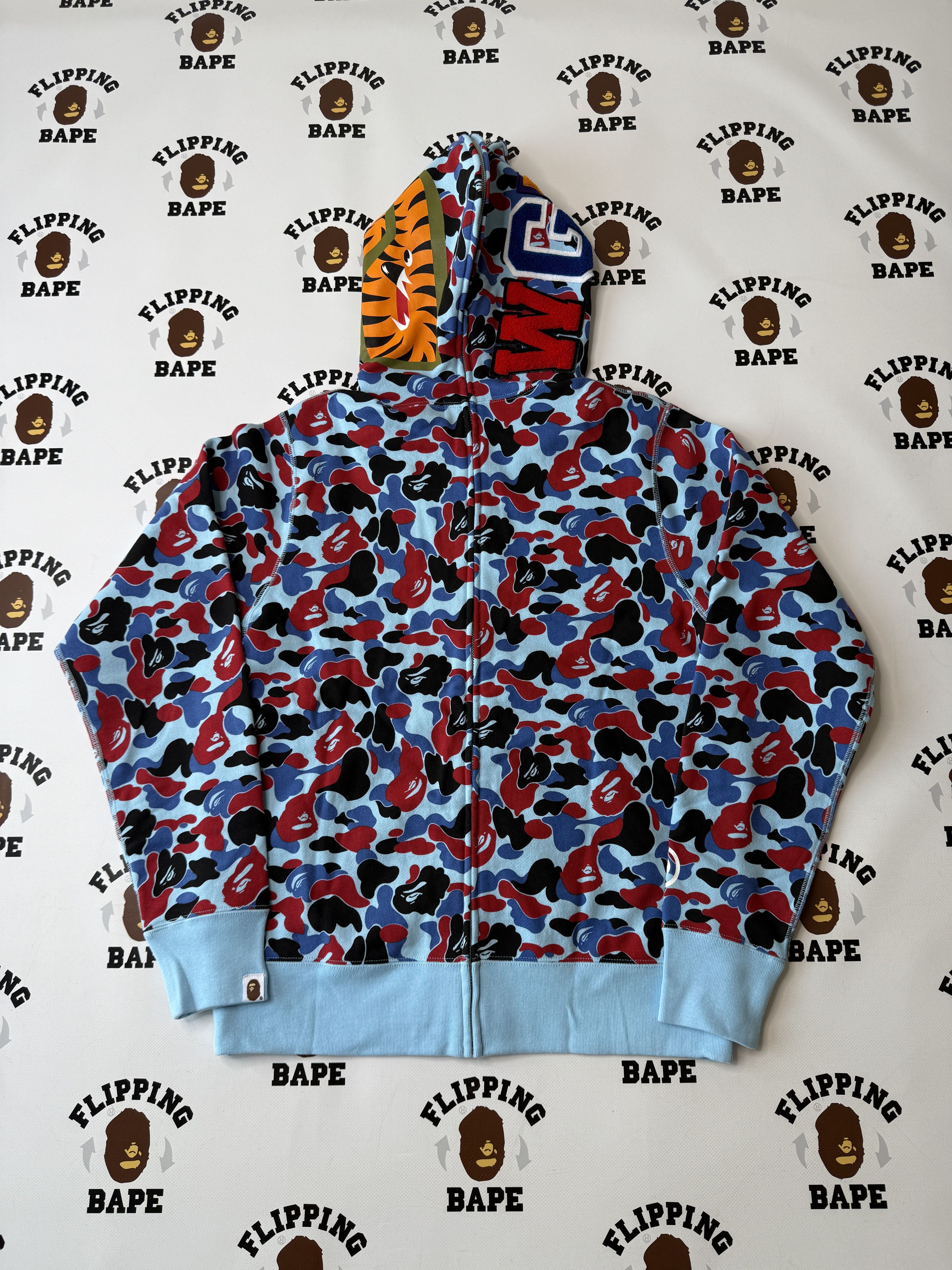 Bape BAPE CHICAGO SHARK FULL ZIP HOODIE Size US S / EU 44-46 / 1 - 3 Thumbnail