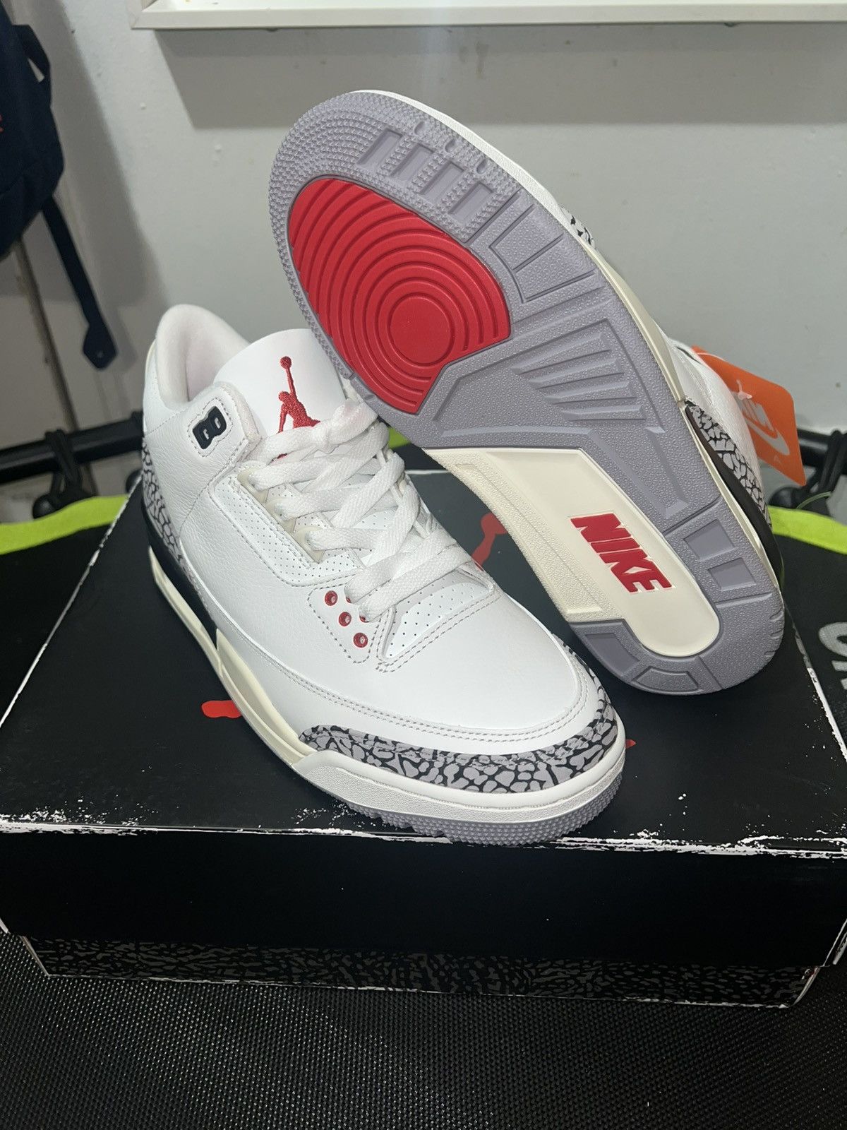 Jordan Brand × Nike Jordan 3 White cement Reimagined Size US 8.5 / EU 41-42 - 1 Thumbnail