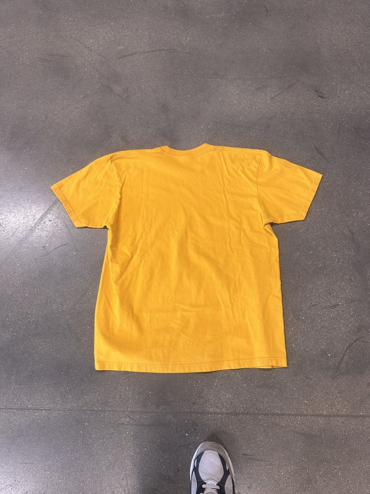 Supreme Supreme pillows t shirt bright orange Size US L / EU 52-54 / 3 - 4 Thumbnail