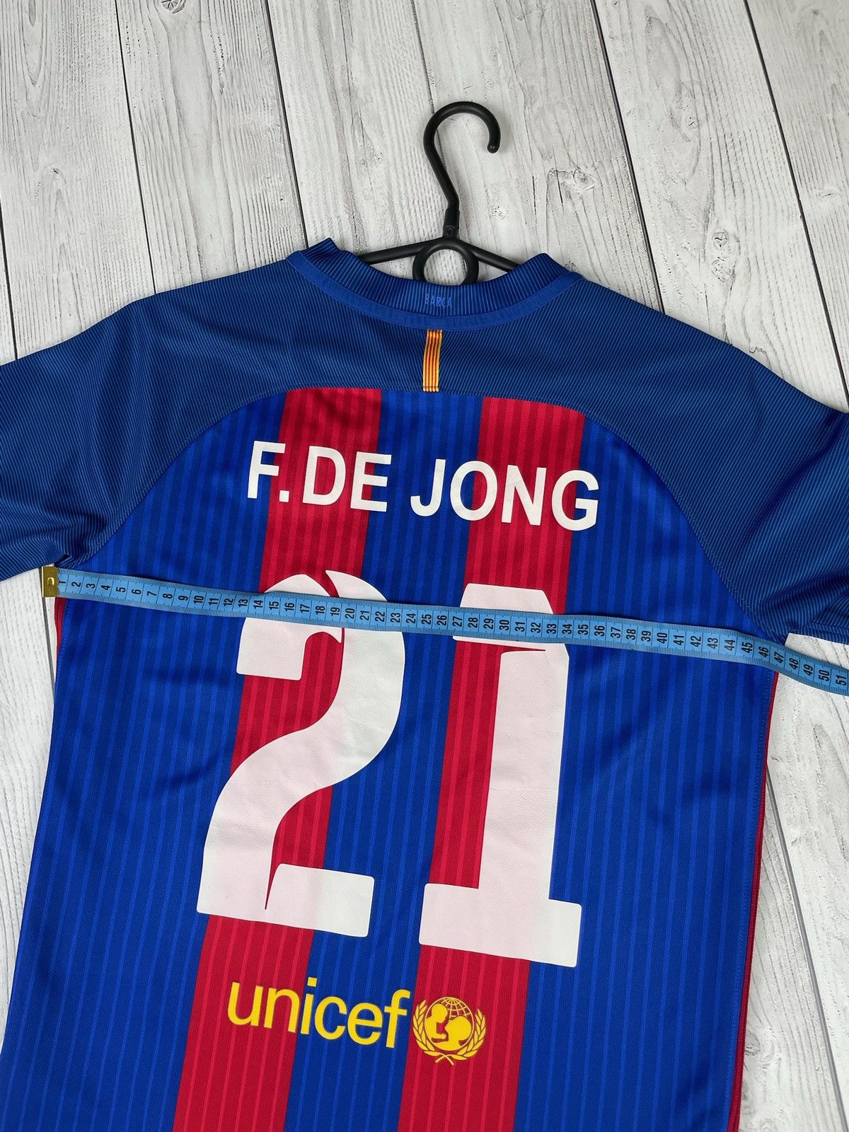 Nike Vintage nike Barcelona soccer jersey 21 De Jong rare size Xs Size US XS / EU 42 / 0 - 8 Thumbnail