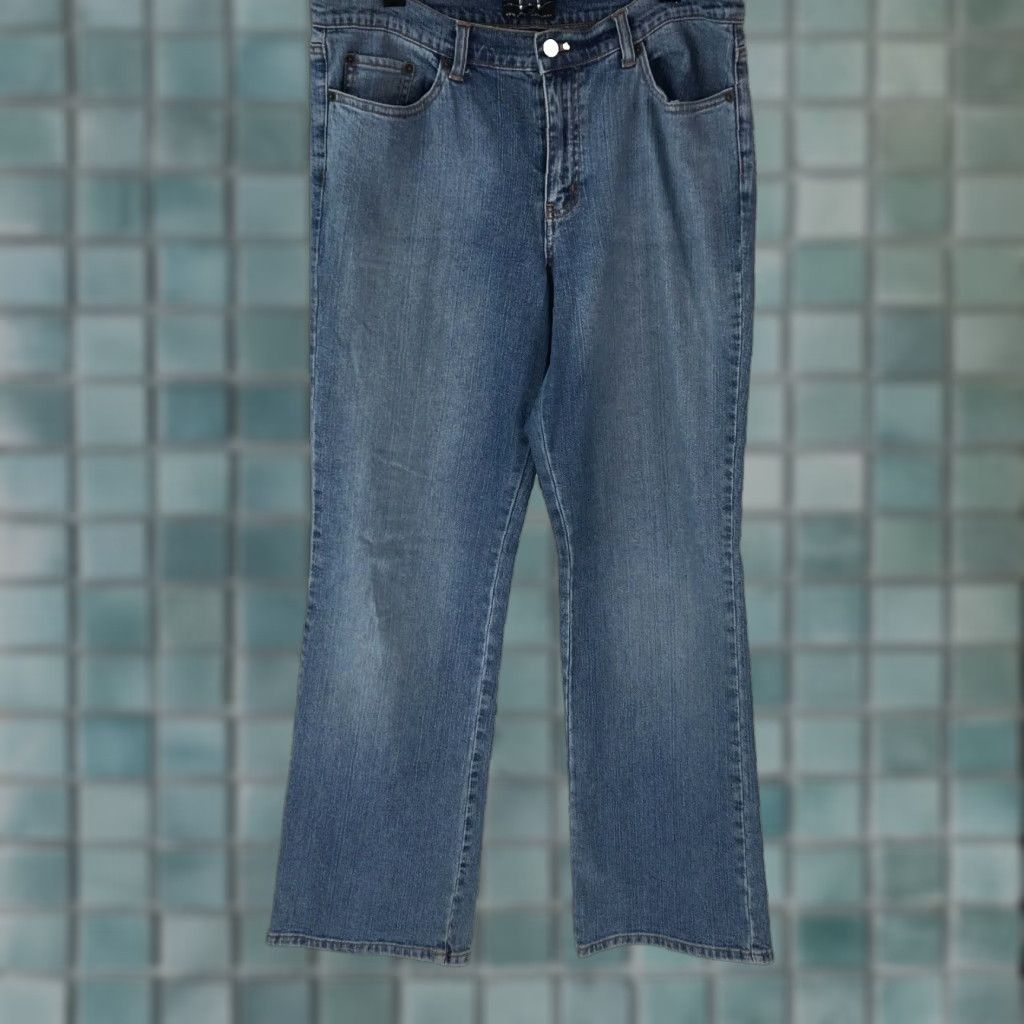 Vintage VINTAGE New York & Company Women's Jeans Pants Size 12 34x32 Mid Rise Straight Fit Blue Denim Size 34" / US 12 / IT 48 - 1 Thumbnail