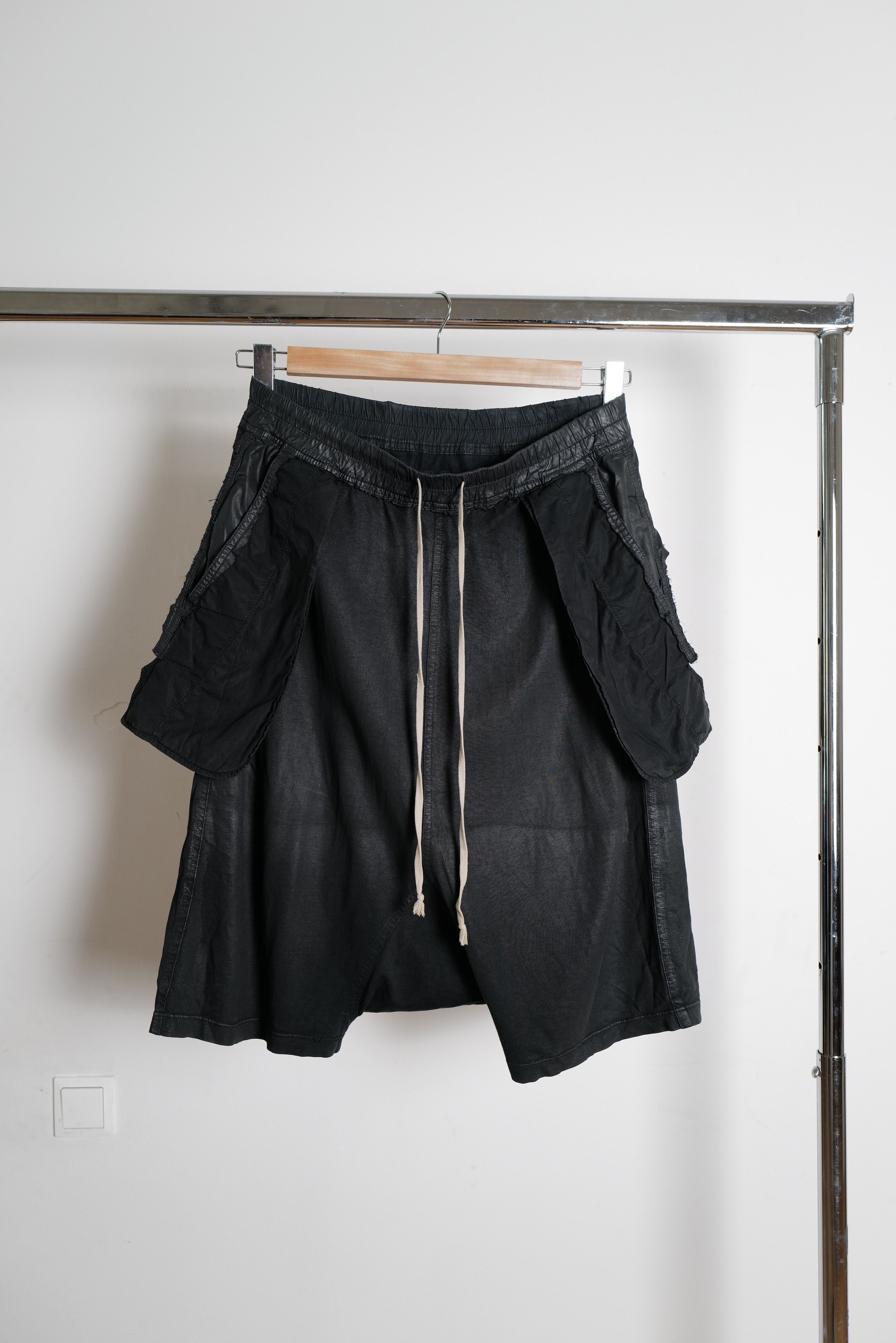 Rick Owens ARCHIVE WAXED INSIDEOUT SHORTS Size US 34 / EU 50 - 17 Thumbnail