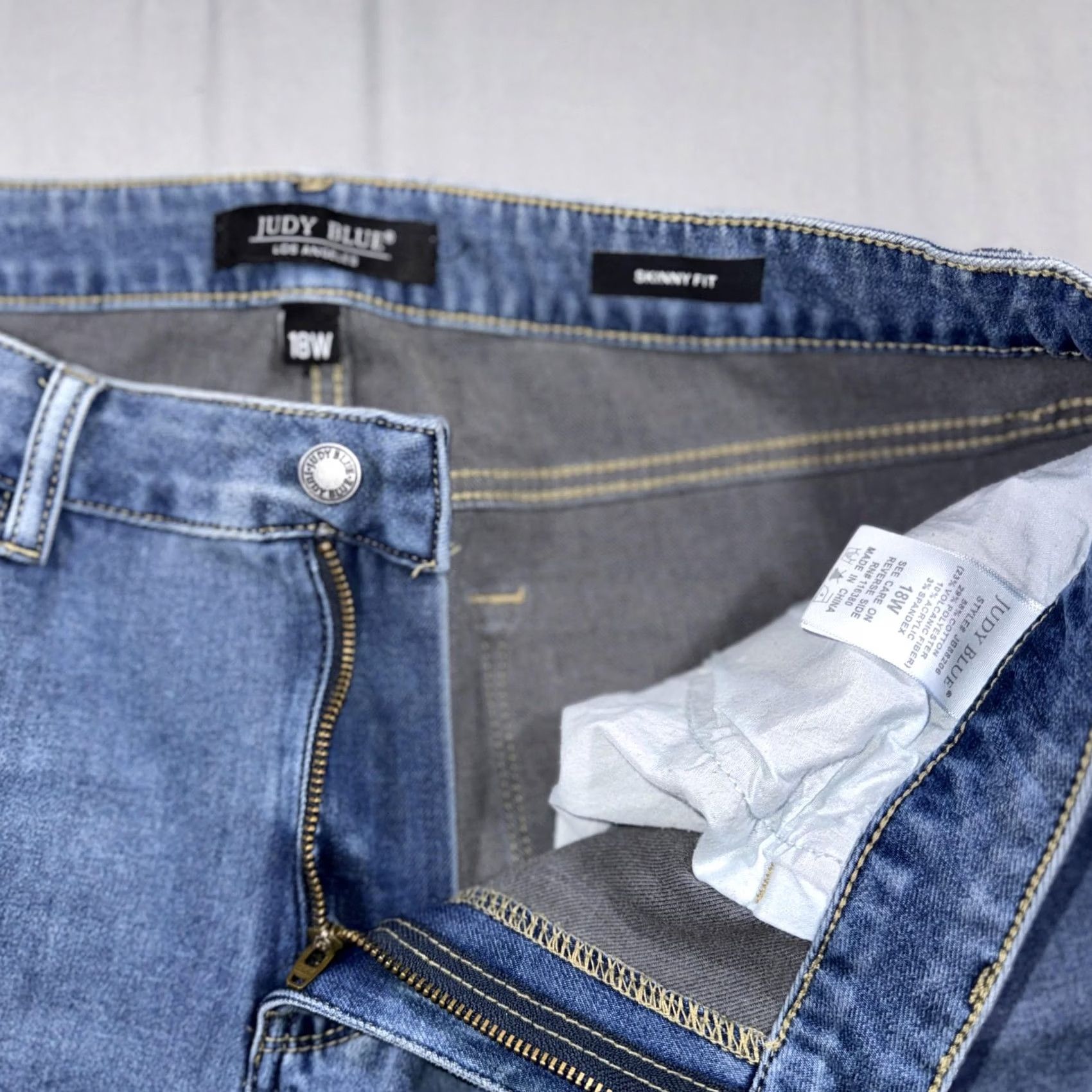 Vintage Judy Blue Jeans Womens 18W Medium Wash High Rise Skinny Stretch Denim Pants Size 40" / US 18 - 4 Thumbnail