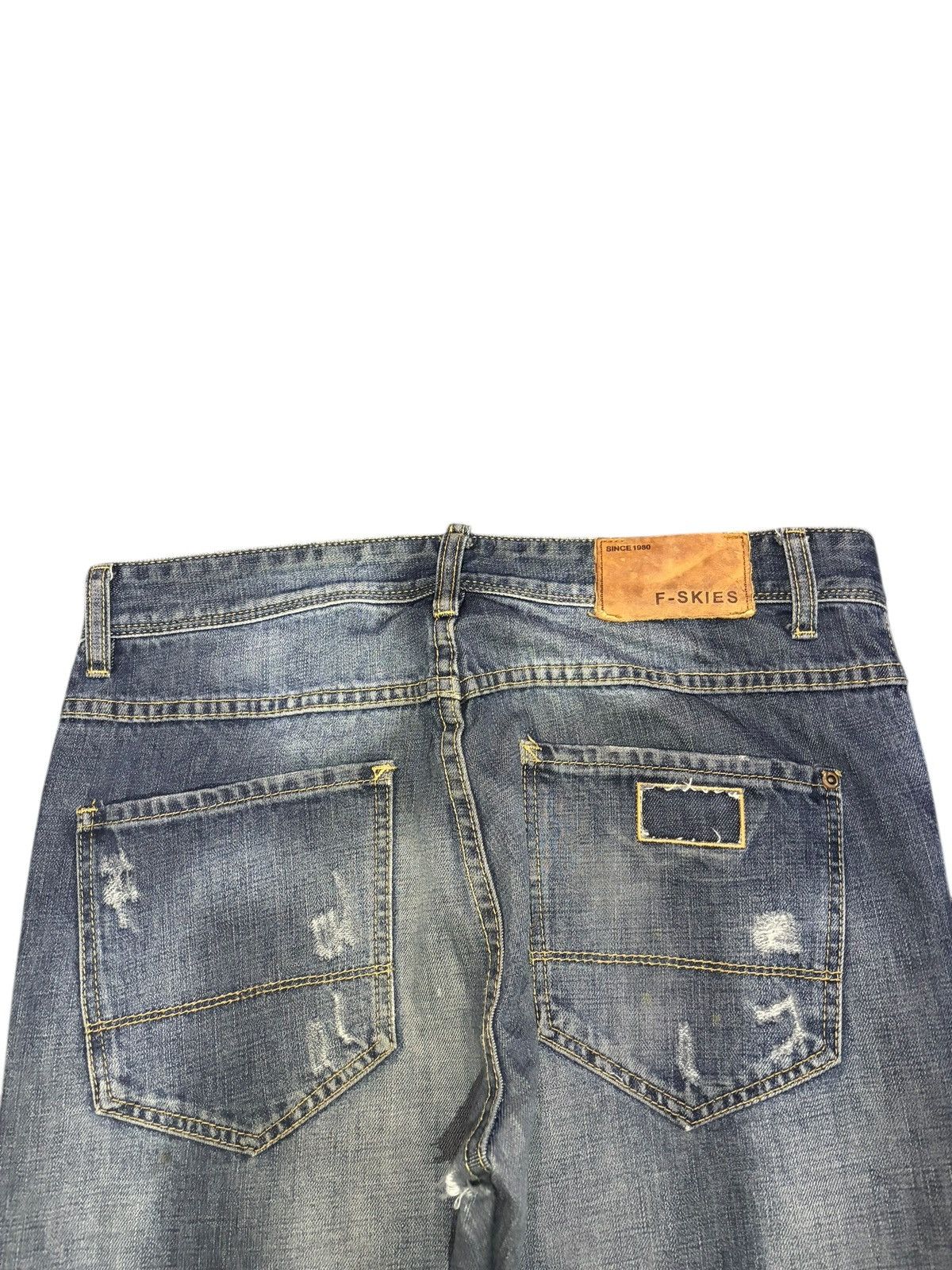 Dsquared2 Vintage Japanese Brand Faded Wash Patch Distress Jeans Size US 33 - 4 Thumbnail