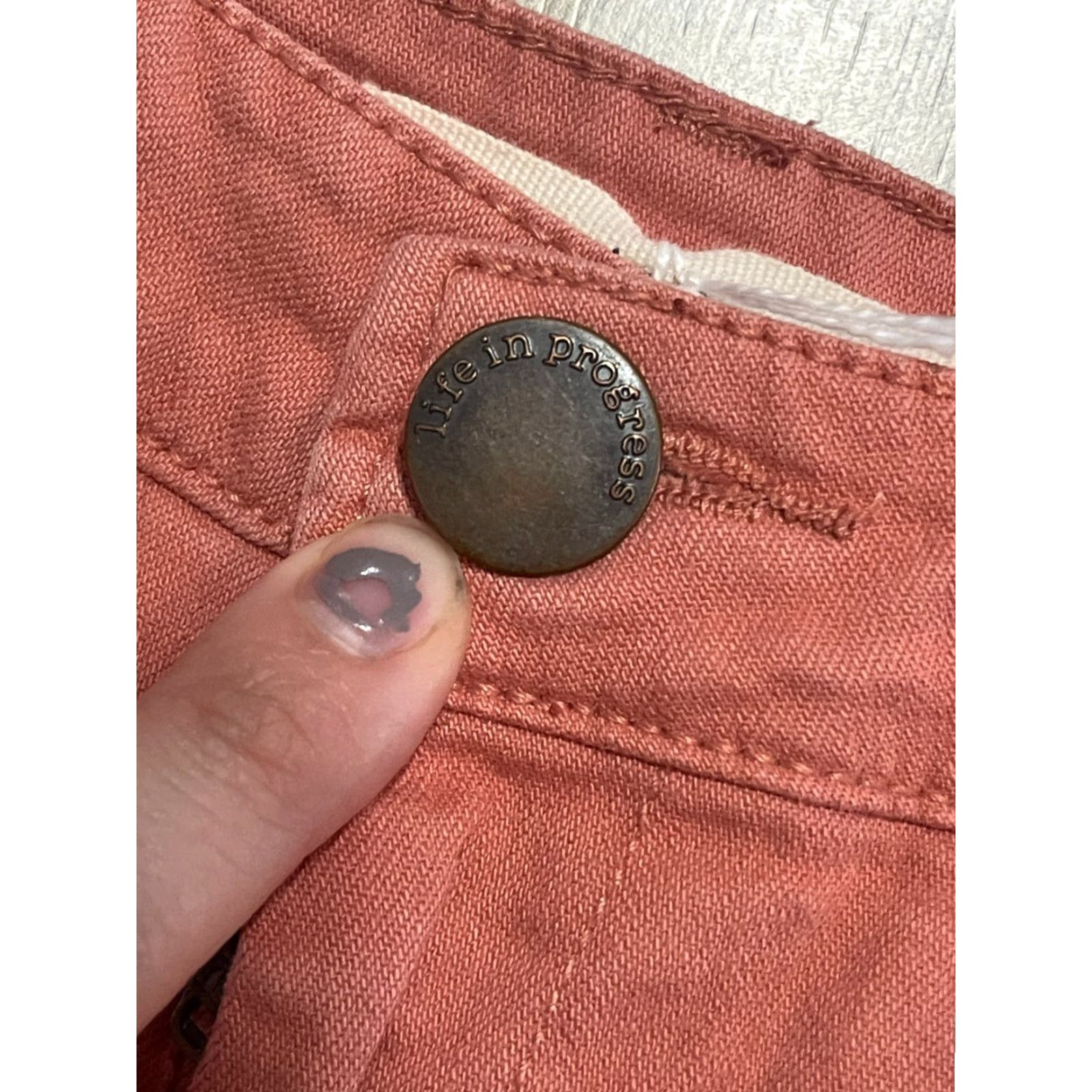 Alife Life in Progress Shorts Women's 26 Coral Cut-Off Denim Orange 90s Modern Casual Womens Size 26" / US 2 / IT 38 - 5 Thumbnail