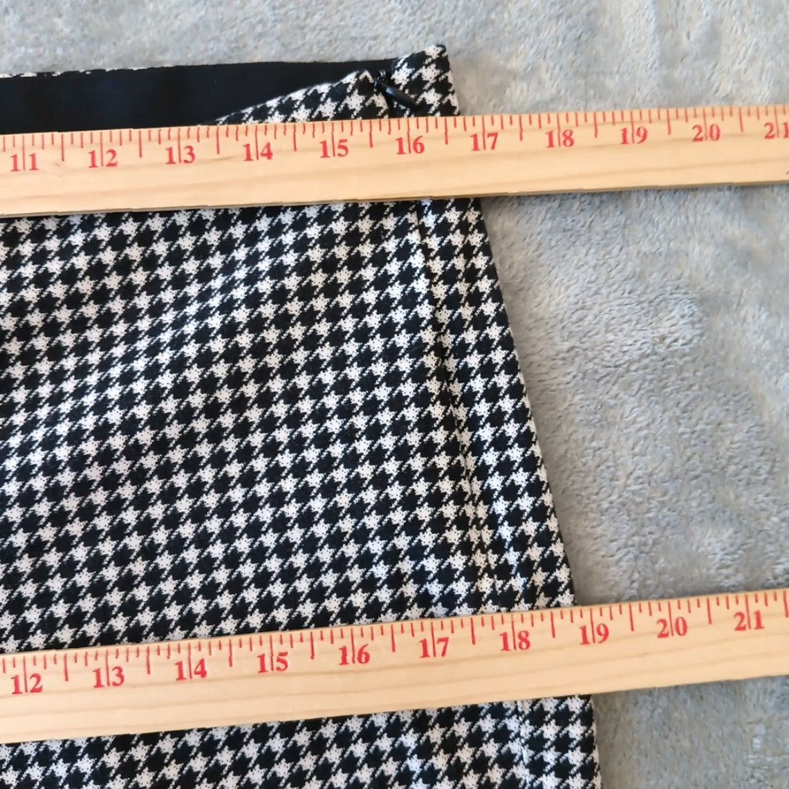 Old Navy Old Navy Pants Womens Size 14 Ankle Black Gray Houndstooth Side Zip 33x24 Straight Size 36" / US 14 / IT 50 - 2 Thumbnail