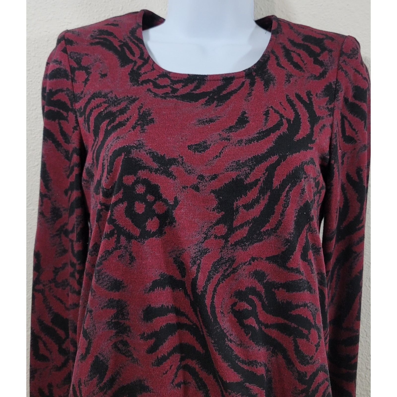Other Karin Stevens Burgundy Black Geo Print 2 Piece Dress Set 8P Size M / US 6-8 / IT 42-44 - 1 Thumbnail