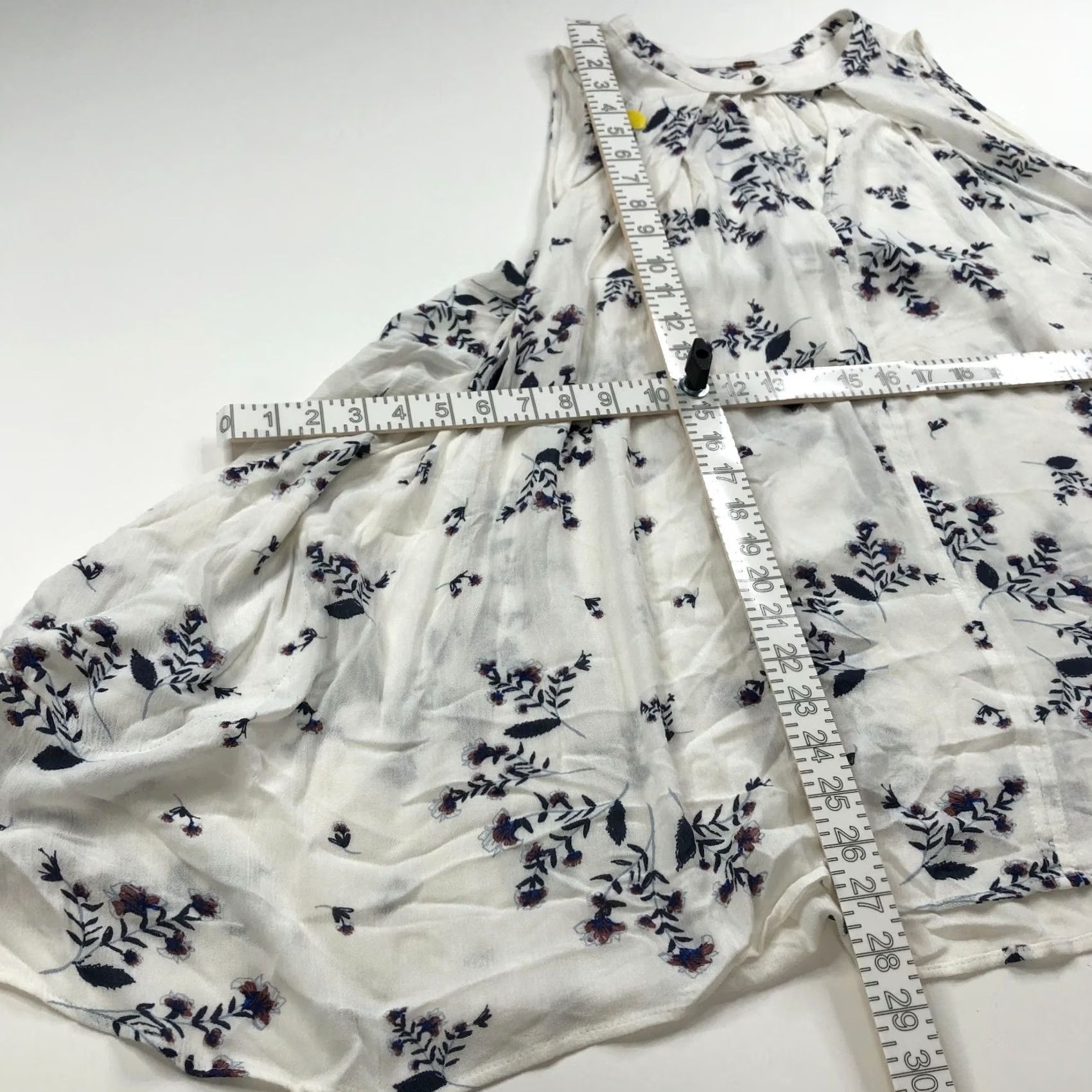 Free People Free People Small White Blue Boho Flowy Pullover Top Blouse NEW With DEFECT Size S / US 4 / IT 40 - 7 Thumbnail