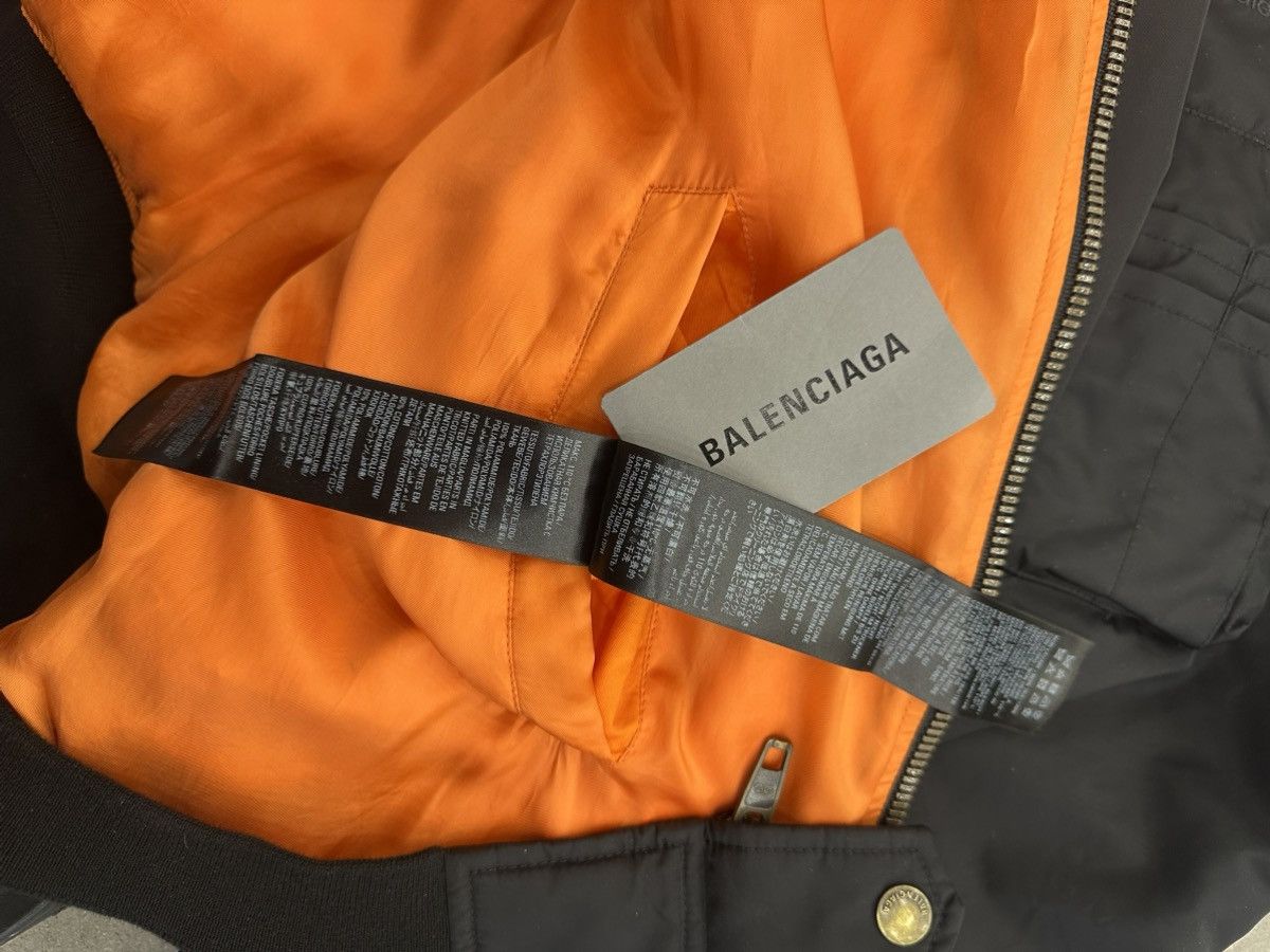 Balenciaga Balenciaga 3B Nylon Bomber SS22 Size US XL / EU 56 / 4 - 6 Thumbnail