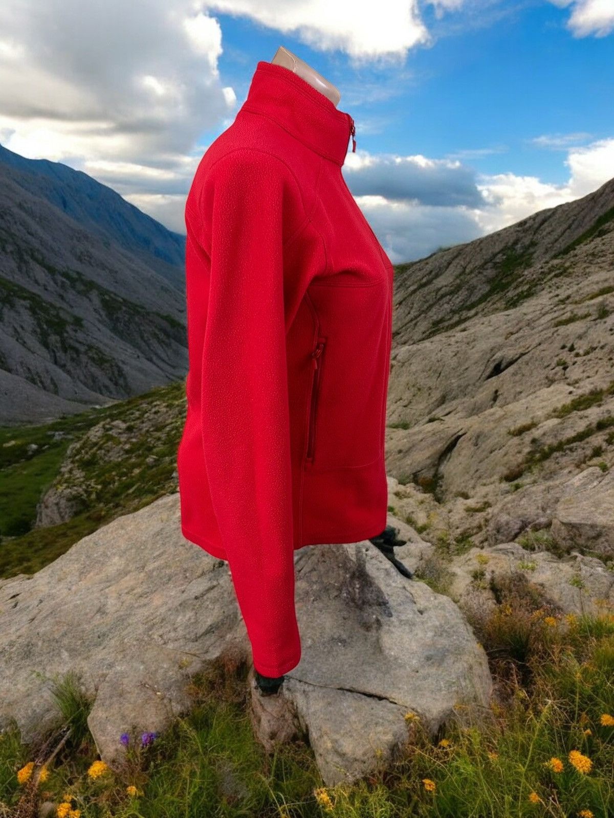 Haglofs Haglofs red fleece jacket size S Size S / US 4 / IT 40 - 2 Thumbnail