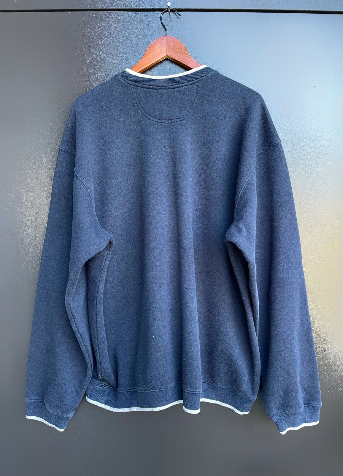 Nike Nike Vintage 2000’s Centre Logo Y2K Crewneck Sweatshirt XL Size US XL / EU 56 / 4 - 8 Thumbnail
