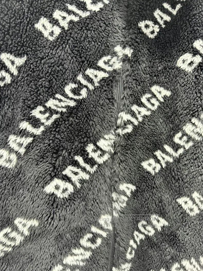 Balenciaga Balenciaga Black Barrage Full Print Teddy Jacket Size XXS / US 00 / IT 34 - 3 Thumbnail