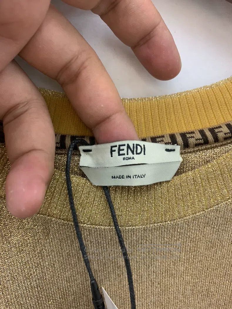 Fendi Fendi Golden Short-sleeve, Gold Knit Size M / US 6-8 / IT 42-44 - 4 Thumbnail