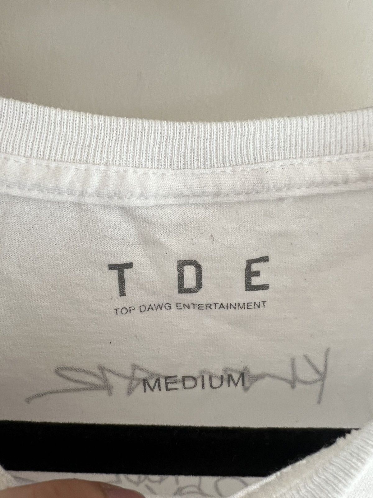 Kendrick Lamar × Top Dawg Entertainment RARE Top Dawg Entertainment Fan Appreciation Shirt(829/1000) Size US M / EU 48-50 / 2 - 3 Thumbnail