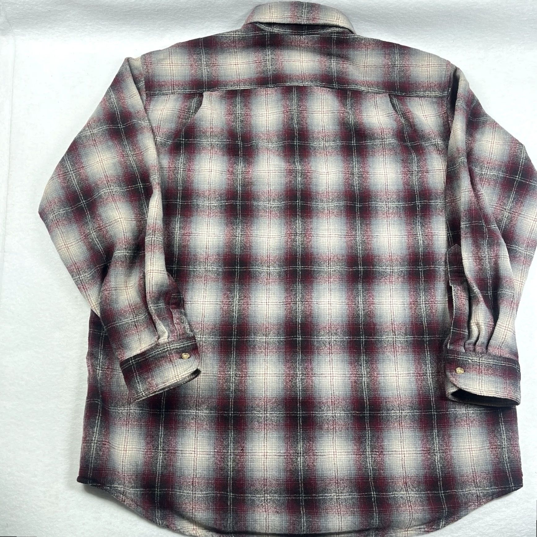 Pendleton VINTAGE Pendleton Flannel Shirt Wool Made In USA Medium Large Plaid Red Button-Up Long Sleeve Mens Board Shirt USA Size US L / EU 52-54 / 3 - 2 Thumbnail
