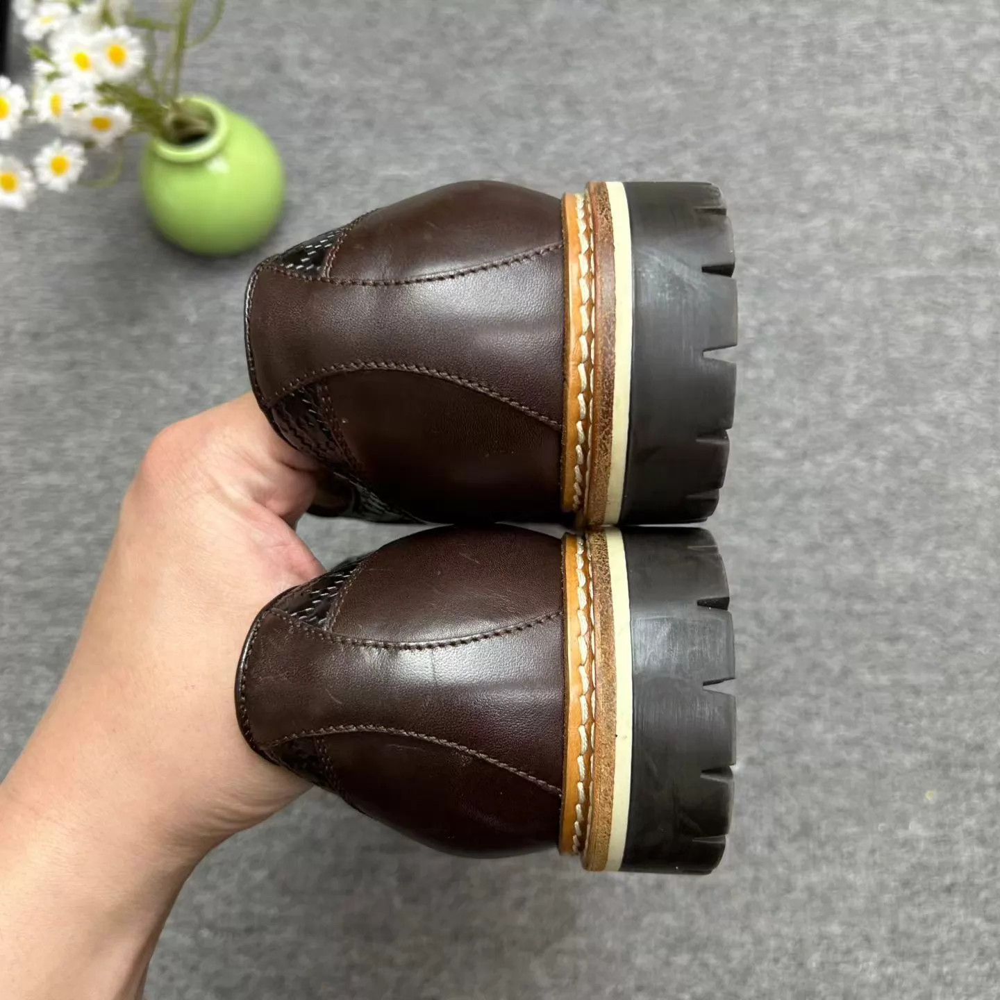 Gucci Gucci Brown Leather Loafer 41.5 Worn Once 99 New Size US 8.5 / EU 41-42 - 6 Thumbnail