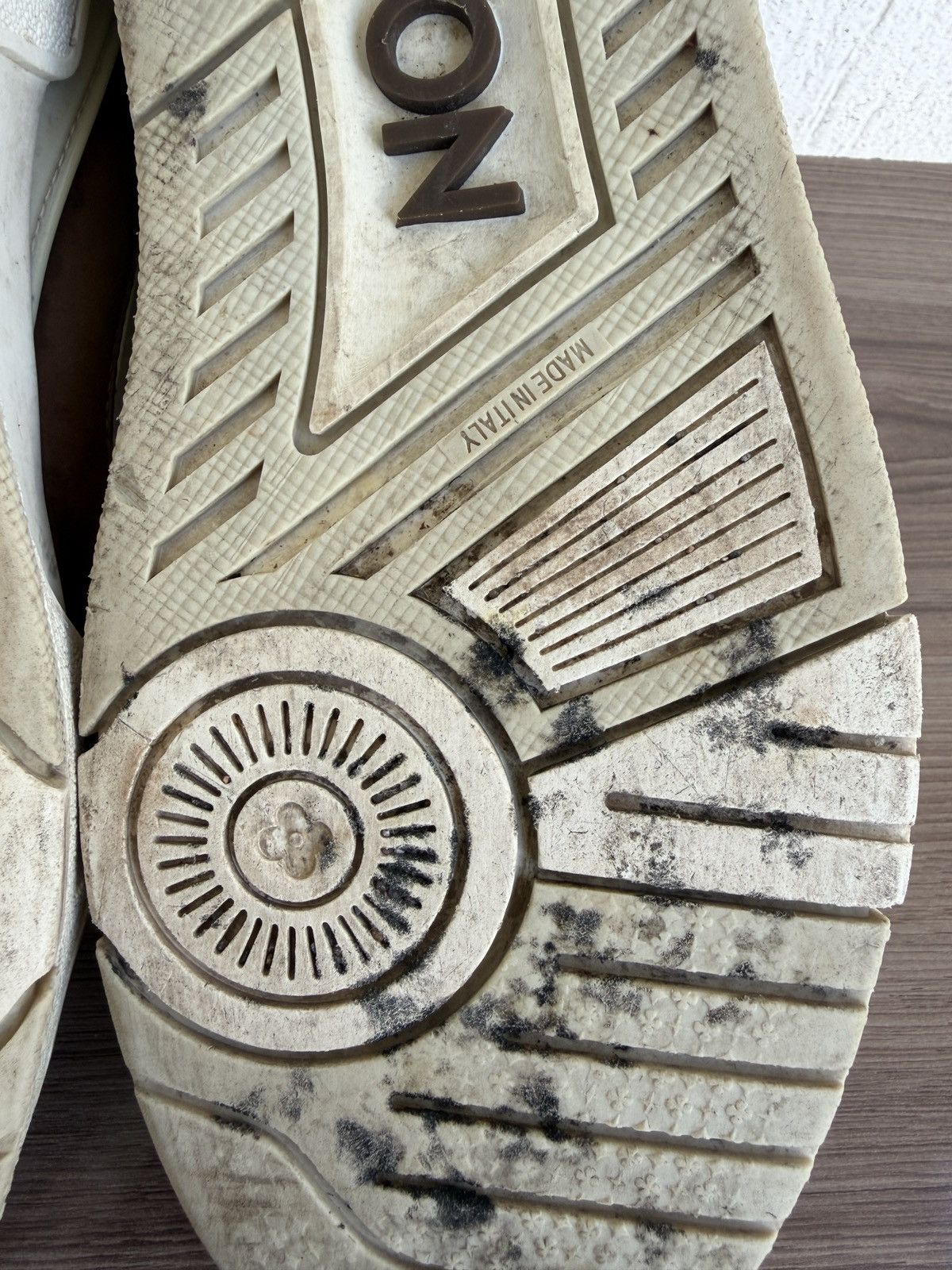 Louis Vuitton Lv trainers by virgil Size US 7 / EU 40 - 20 Thumbnail