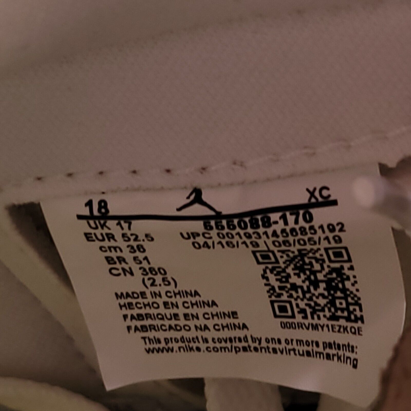 Nike Air Jordan 1 Retro Shoe Mens Size 18 555088-170