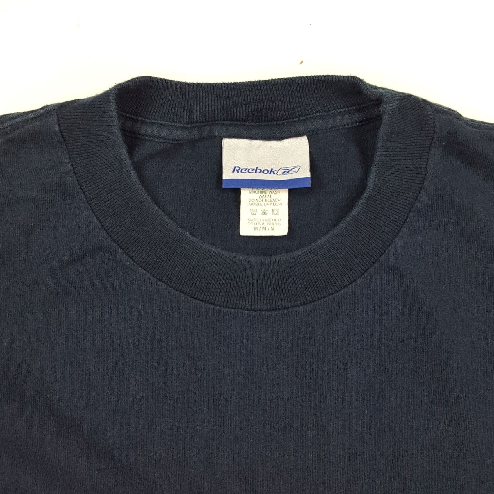 Reebok VINTAGE Reebok Sports Mens T-Shirt Navy Blue 90s Athletic Retro Logo Short Sleeve Medium Cotton Shirt Mens Size US M / EU 48-50 / 2 - 3 Thumbnail