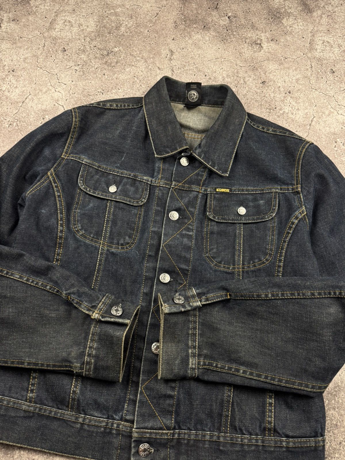 Diesel VINTAGE DIESEL CUSTOM GRAFFITI DENIM CROPPED Y2K JACKET JPN Size US L / EU 52-54 / 3 - 8 Thumbnail