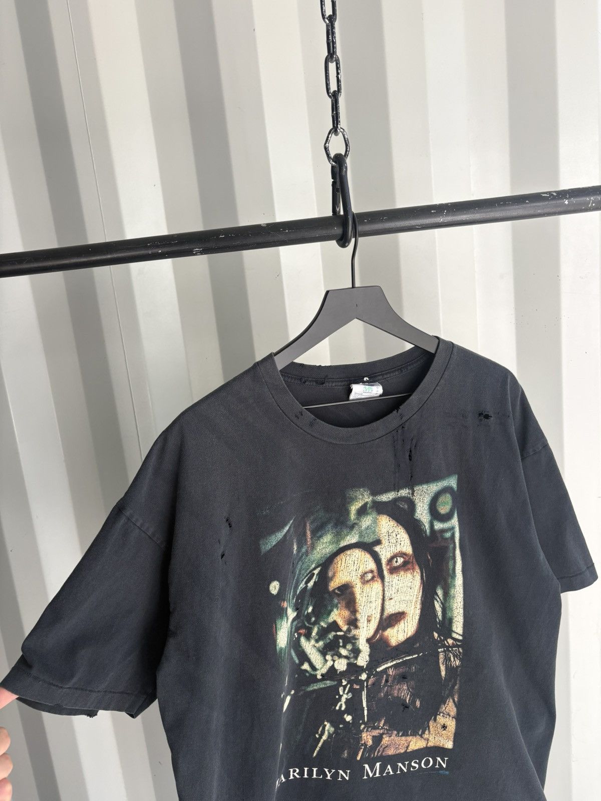 Marilyn Manson Vintage Marilyn Manson Shirt Distressed Faded GRUNGE Band Size US XL / EU 56 / 4 - 4 Thumbnail