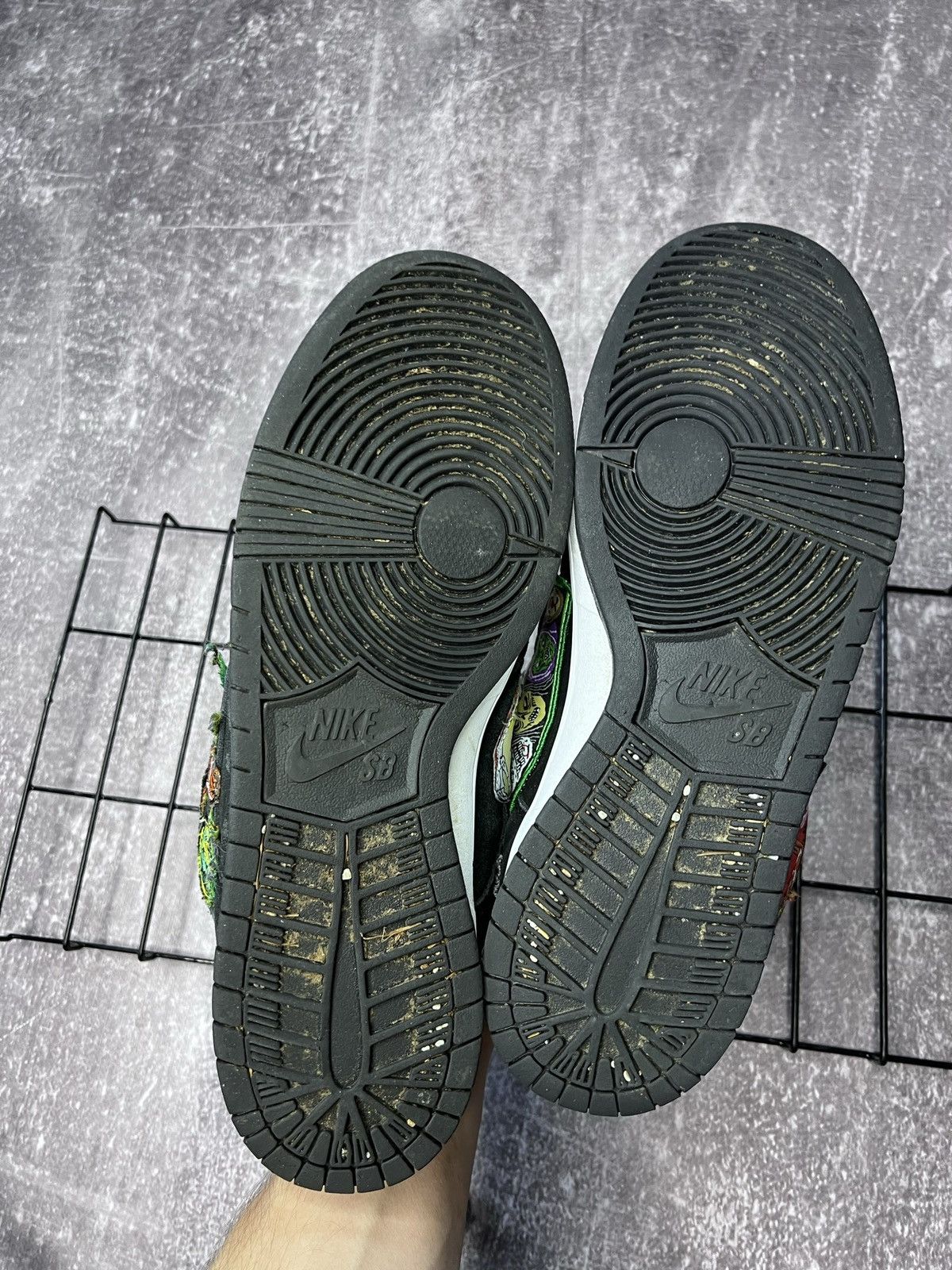 Nike Nike SB Dunk Low Pro QS Neckface Size US 12 / EU 45 - 15 Thumbnail