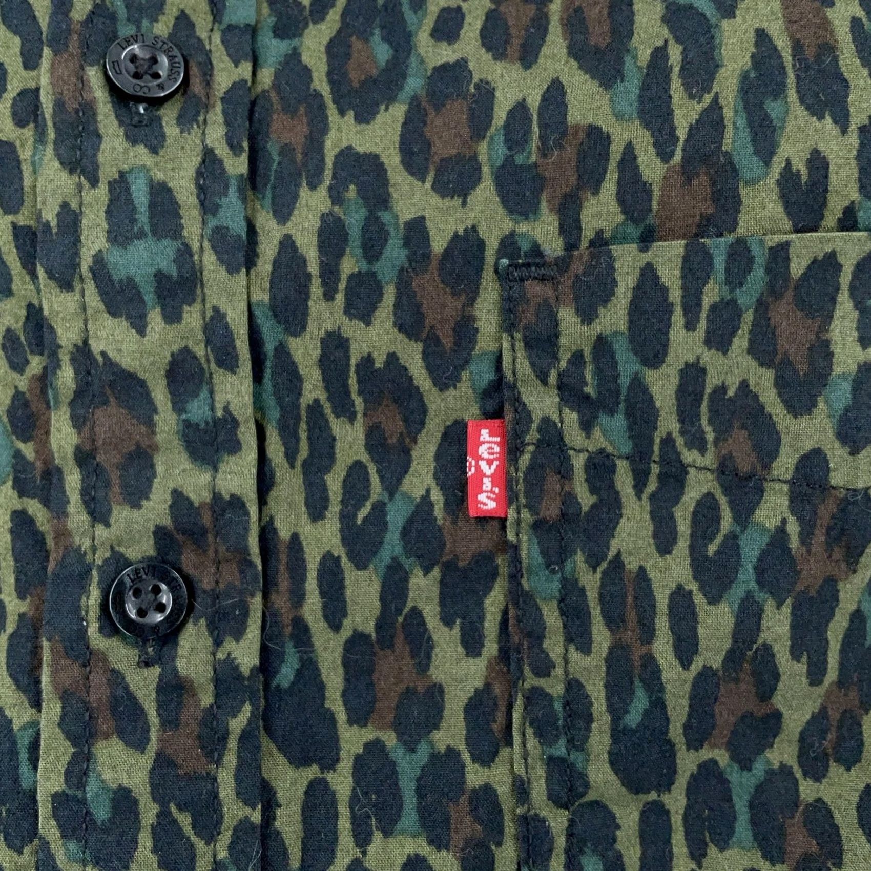 Levi's Levi's Casual Shirt Men L Camo Olive Leopard Short Sleeve Collared Button Up Shirt Size US L / EU 52-54 / 3 - 5 Thumbnail