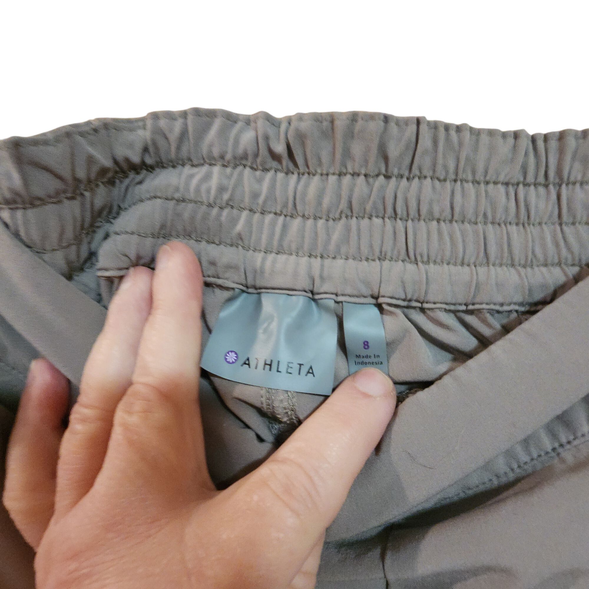 Athleta Athleta Womens Utility Cargo Shorts With Elastic Waist & Mul Size 30" / US 8 / IT 44 - 3 Thumbnail