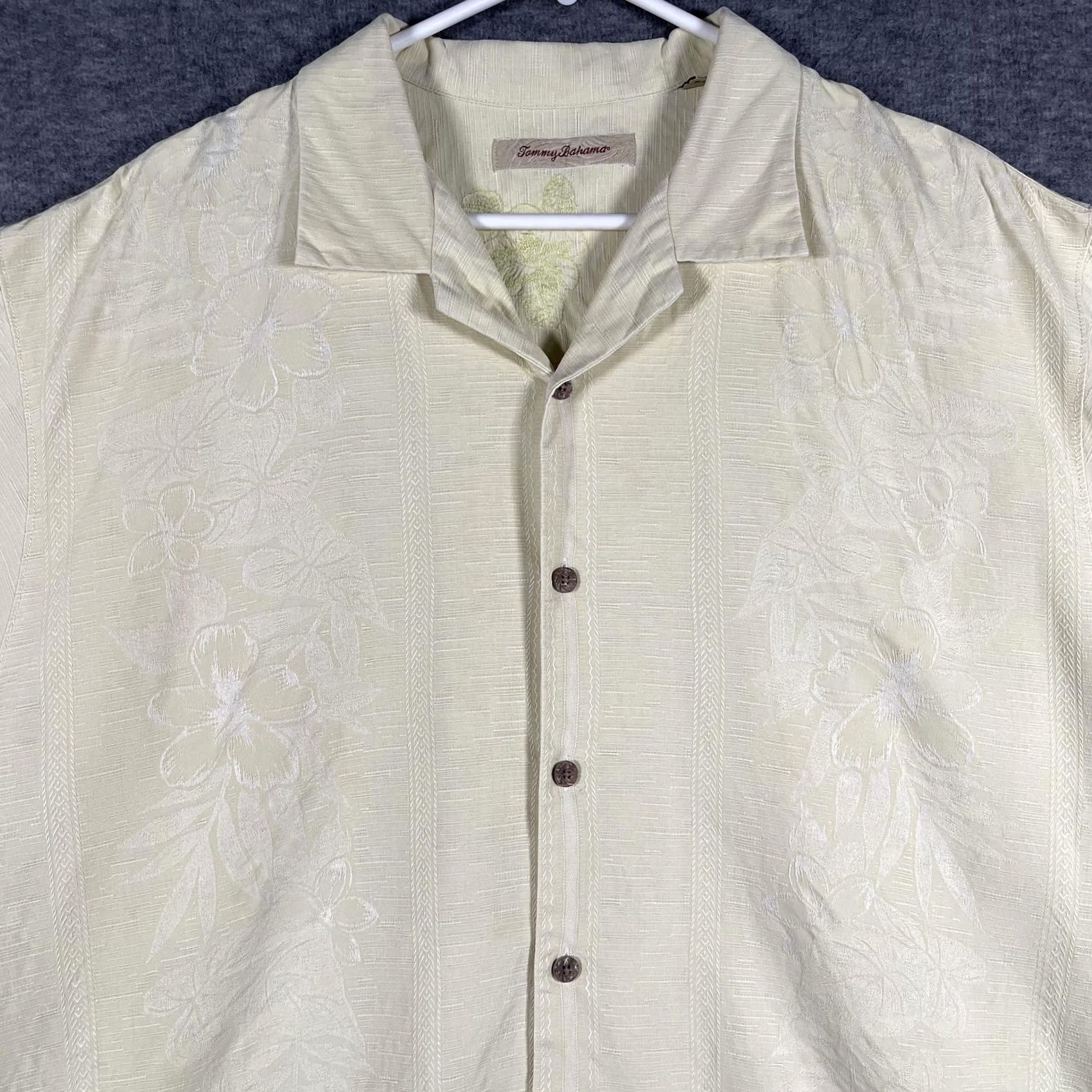 Tommy Bahama Tommy Bahama Mens XL White 100% Silk Floral Hawaiian Camp Button Up Shirt Size US XL / EU 56 / 4 - 2 Thumbnail