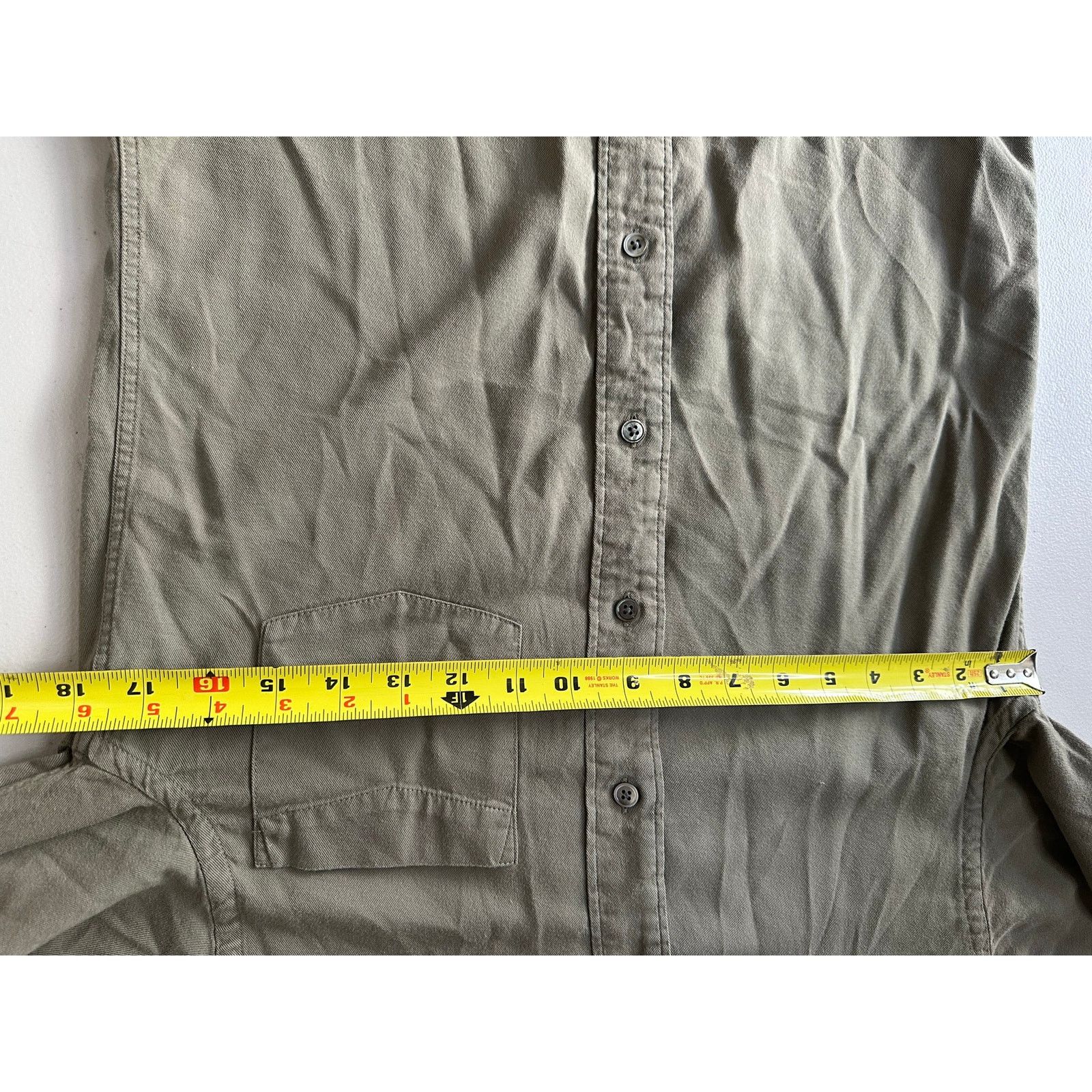 Buck Mason Buck Mason Men's XS Olive Green Draped Twill Button Up Shirt Size US XS / EU 42 / 0 - 7 Thumbnail
