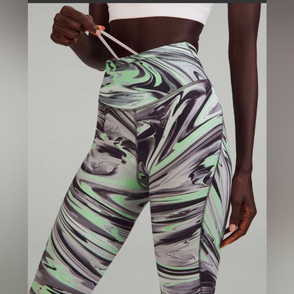 Lululemon Lululemon Base Pace High-Rise Tight paint Glide Warp size 8 Size 30" / US 8 / IT 44 - 4 Thumbnail