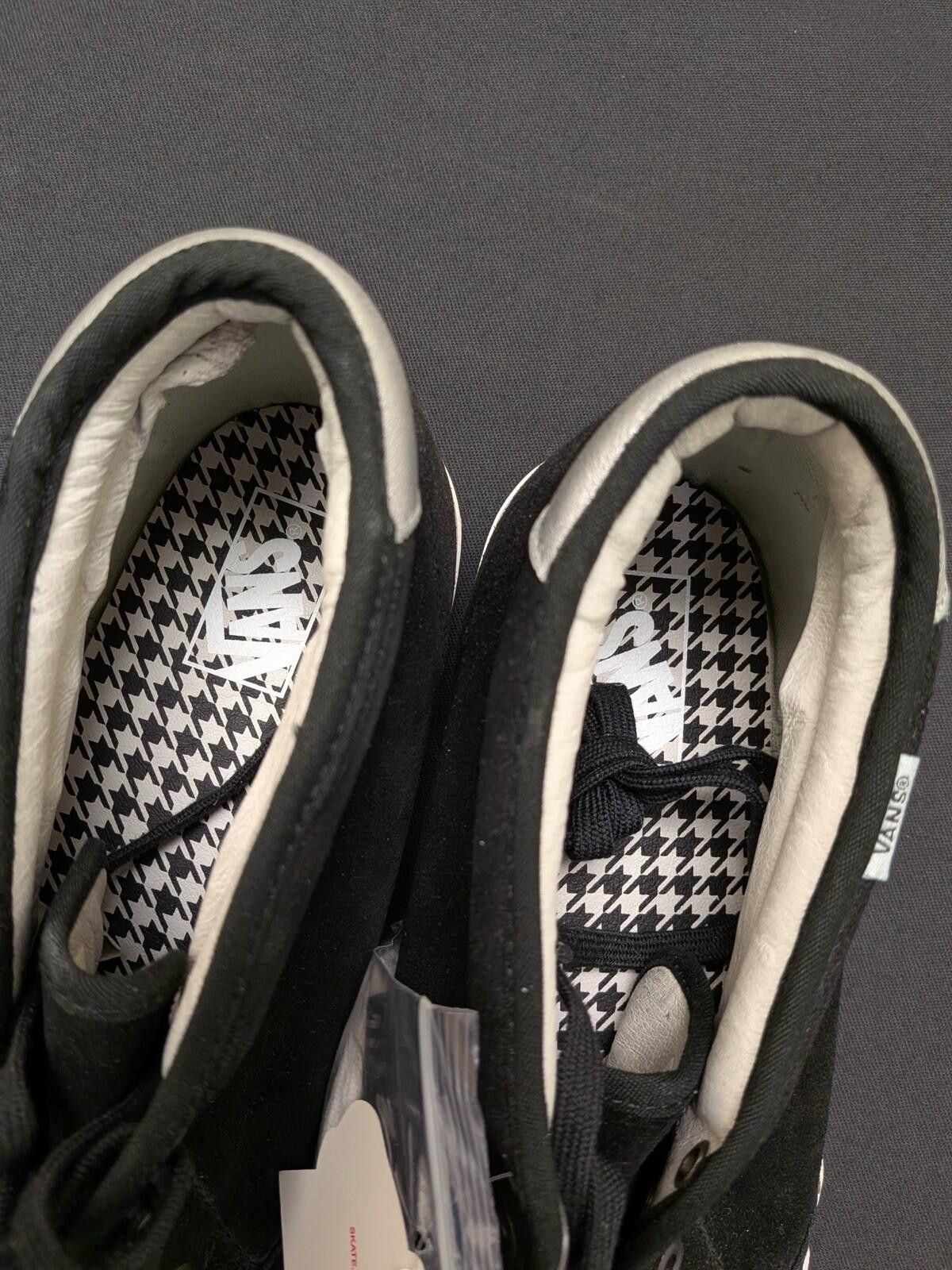 Vans Vans x Supreme Chukka 69 LX Black Metallic VN-0R50B5T US13 Size US 13 / EU 46 - 11 Thumbnail
