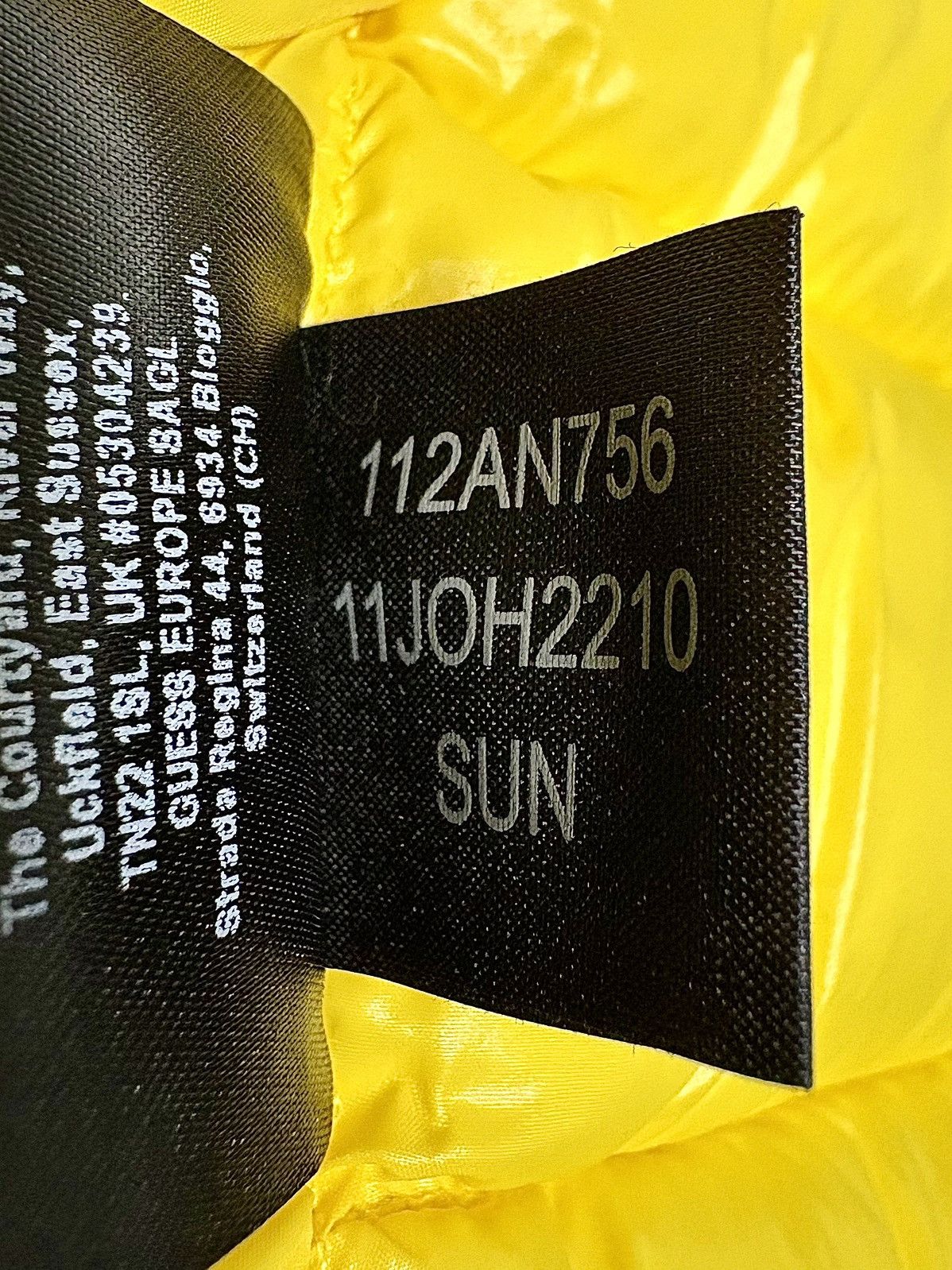 Guess Guess Men’s Lightweight Yellow Quilted Puffer Jacket Sz XL Size US XL / EU 56 / 4 - 14 Thumbnail