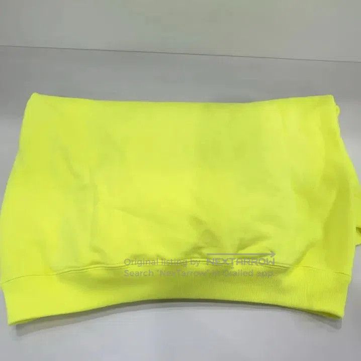 Balenciaga Balenciaga Crew Neon Yellow Hoodie for Men. Size US XXS / EU 40 - 8 Thumbnail
