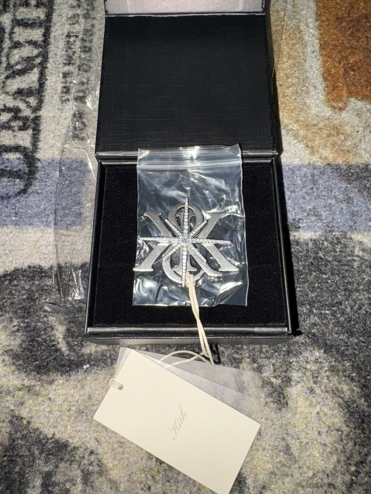Kith Lisa for Kith Crest Brooch Size ONE SIZE - 2 Thumbnail