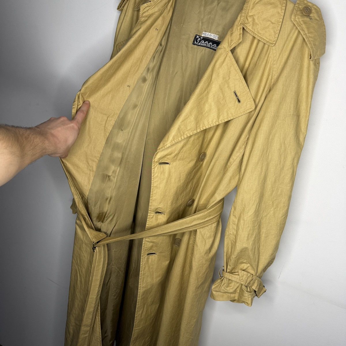 Vintage Vintage Trench Coat Beige Made in Italy Avant Garde 80s 90s Size US M / EU 48-50 / 2 - 12 Thumbnail