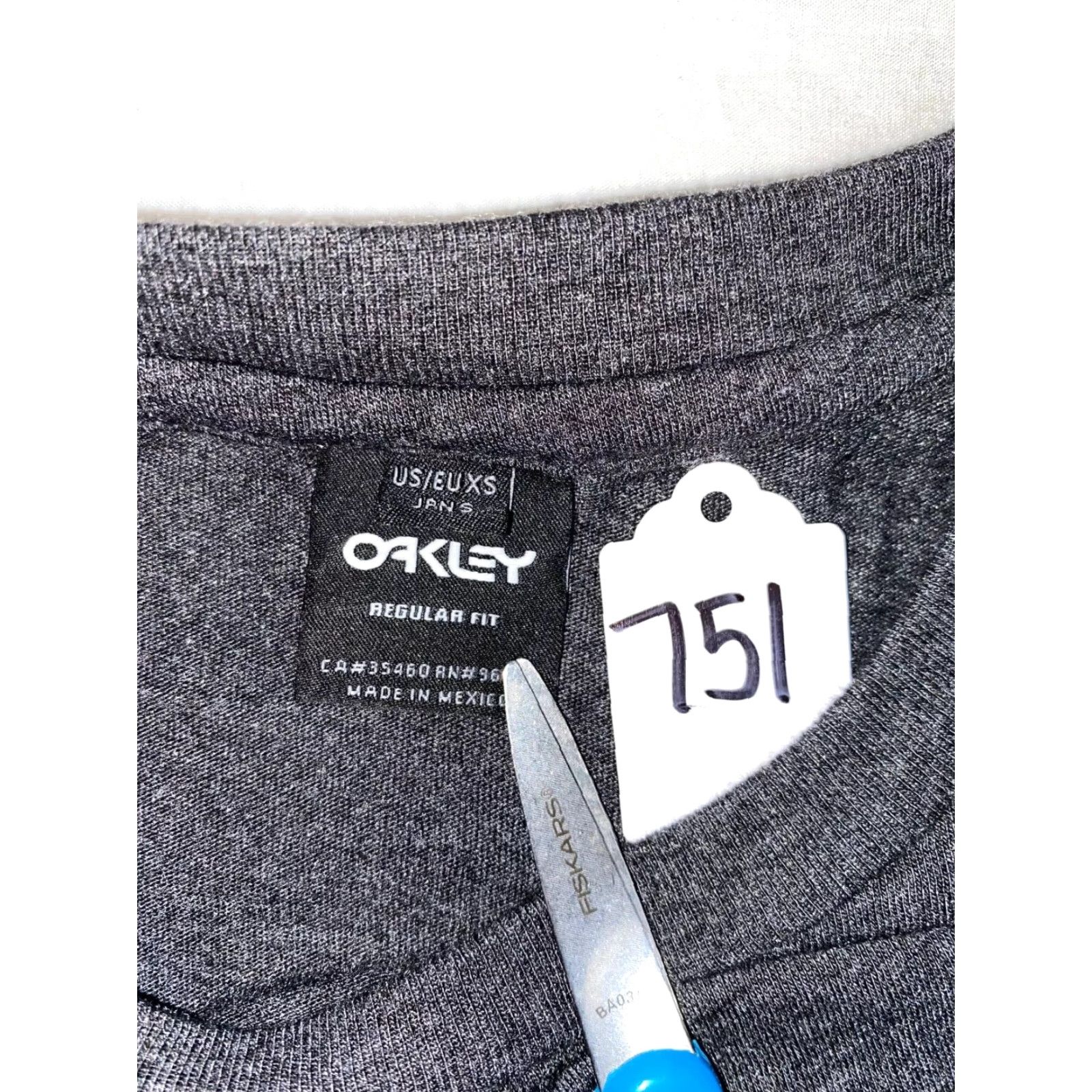Oakley Oakley Mens T-Shirt Regular Short Sleeve Charcoal Gray Crew Neck Logo XS Regular Fit #751 Size US XS / EU 42 / 0 - 4 Thumbnail