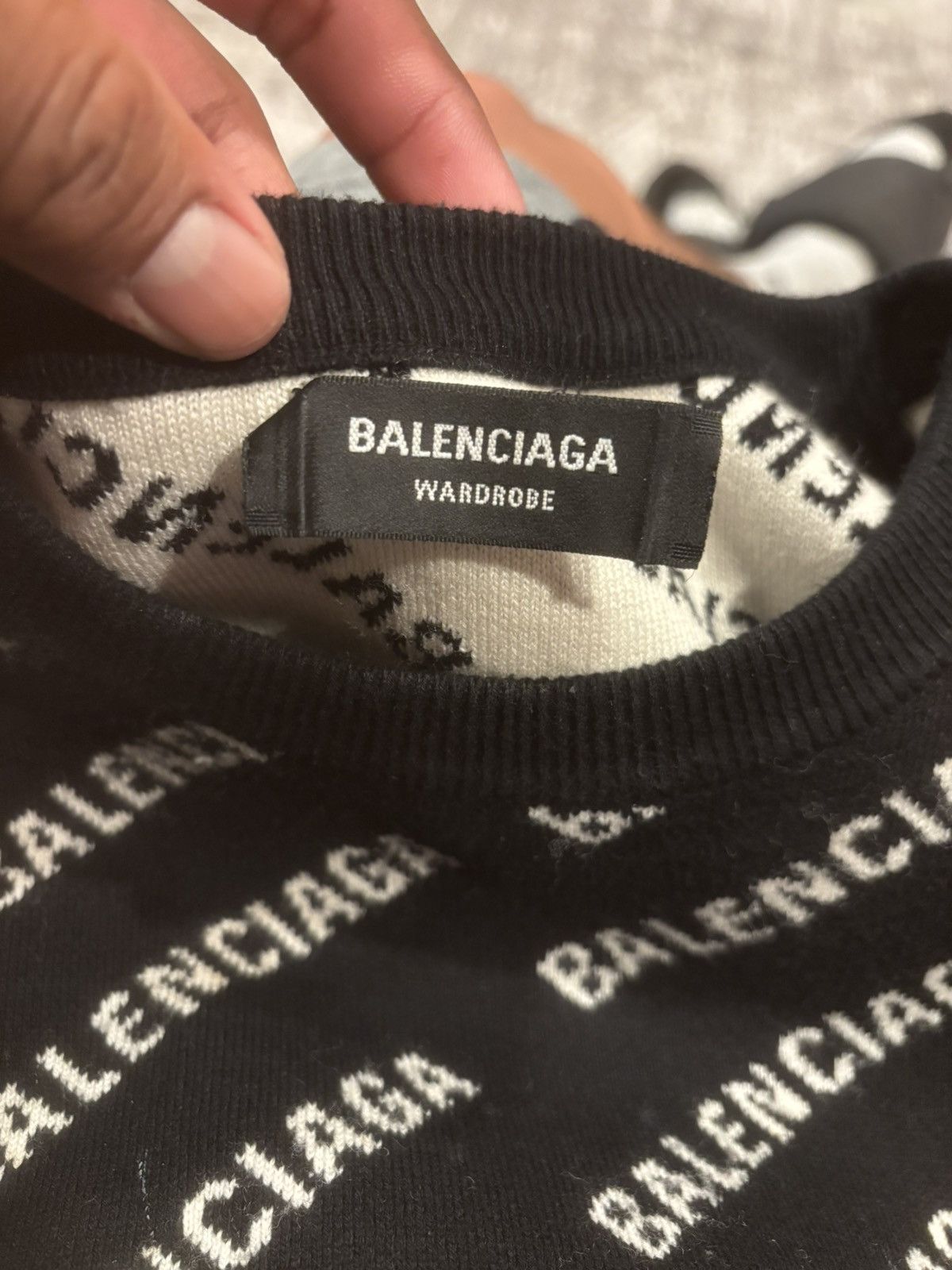 Balenciaga Balenciaga wool crewneck Size US M / EU 48-50 / 2 - 5 Thumbnail