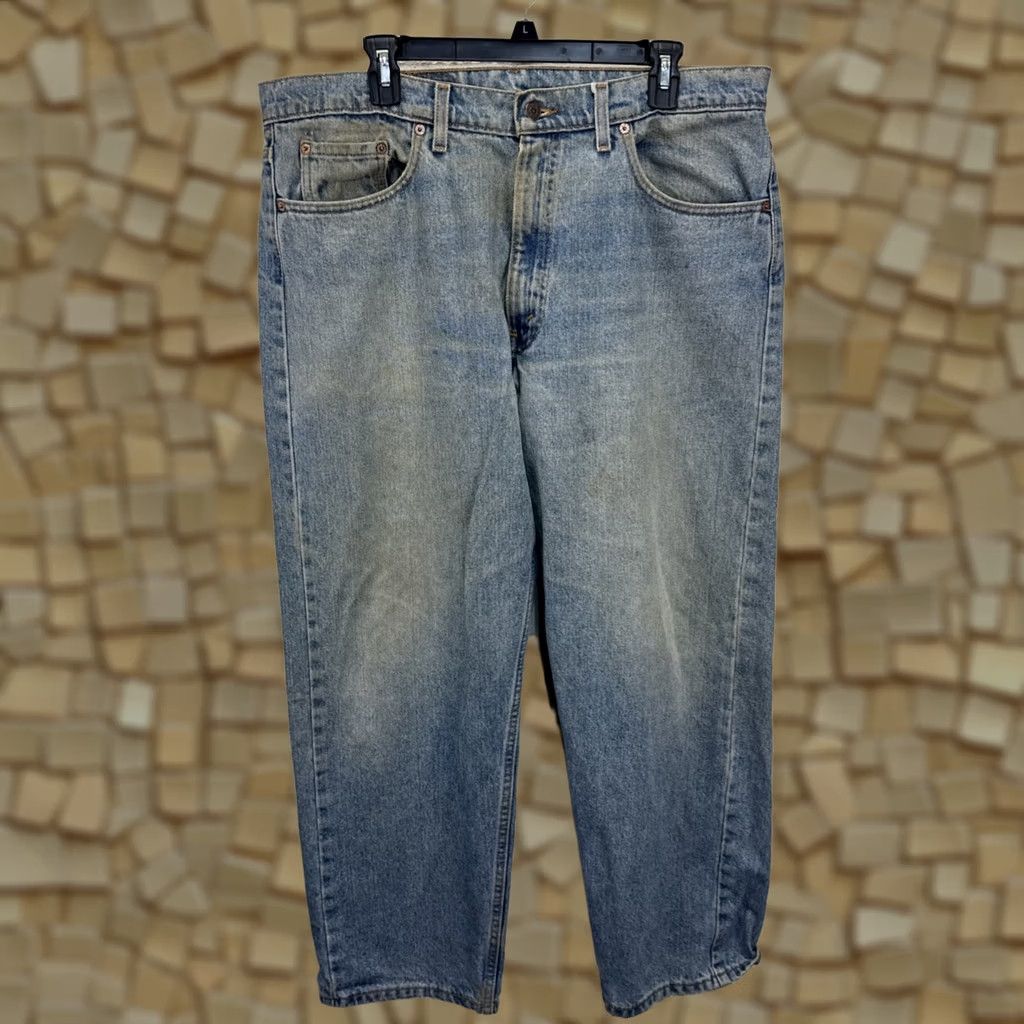 Levi's VINTAGE Levi's 565 Jeans 38x30 Relaxed Straight 5-Pocket Denim Blue Grunge 90s United States-Men Size US 38 / EU 54 - 1 Thumbnail