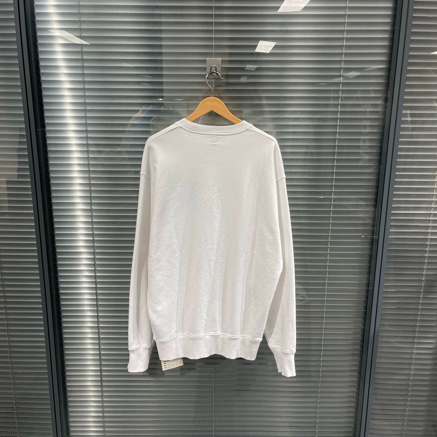 AMI Ami x Jean Jullien Love Embroidered Sweat L 99 New Size US L / EU 52-54 / 3 - 2 Thumbnail