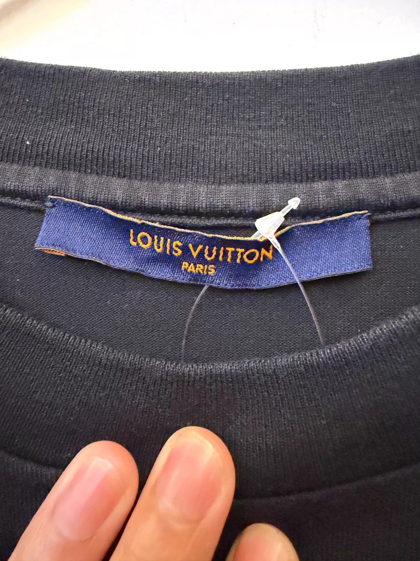 Louis Vuitton LOUIS VUITTON Logo Short Sleeve Tee Men's Black M Size US M / EU 48-50 / 2 - 3 Thumbnail