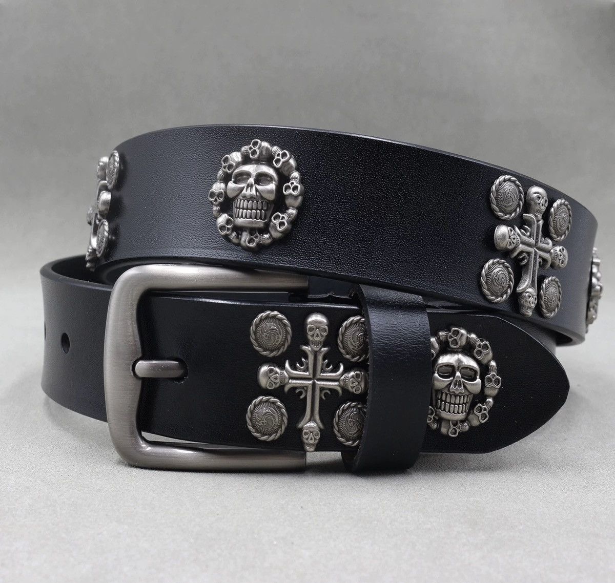 Japanese Brand × Vintage Retro punk skull studded rivet leather belt Size ONE SIZE - 1 Thumbnail