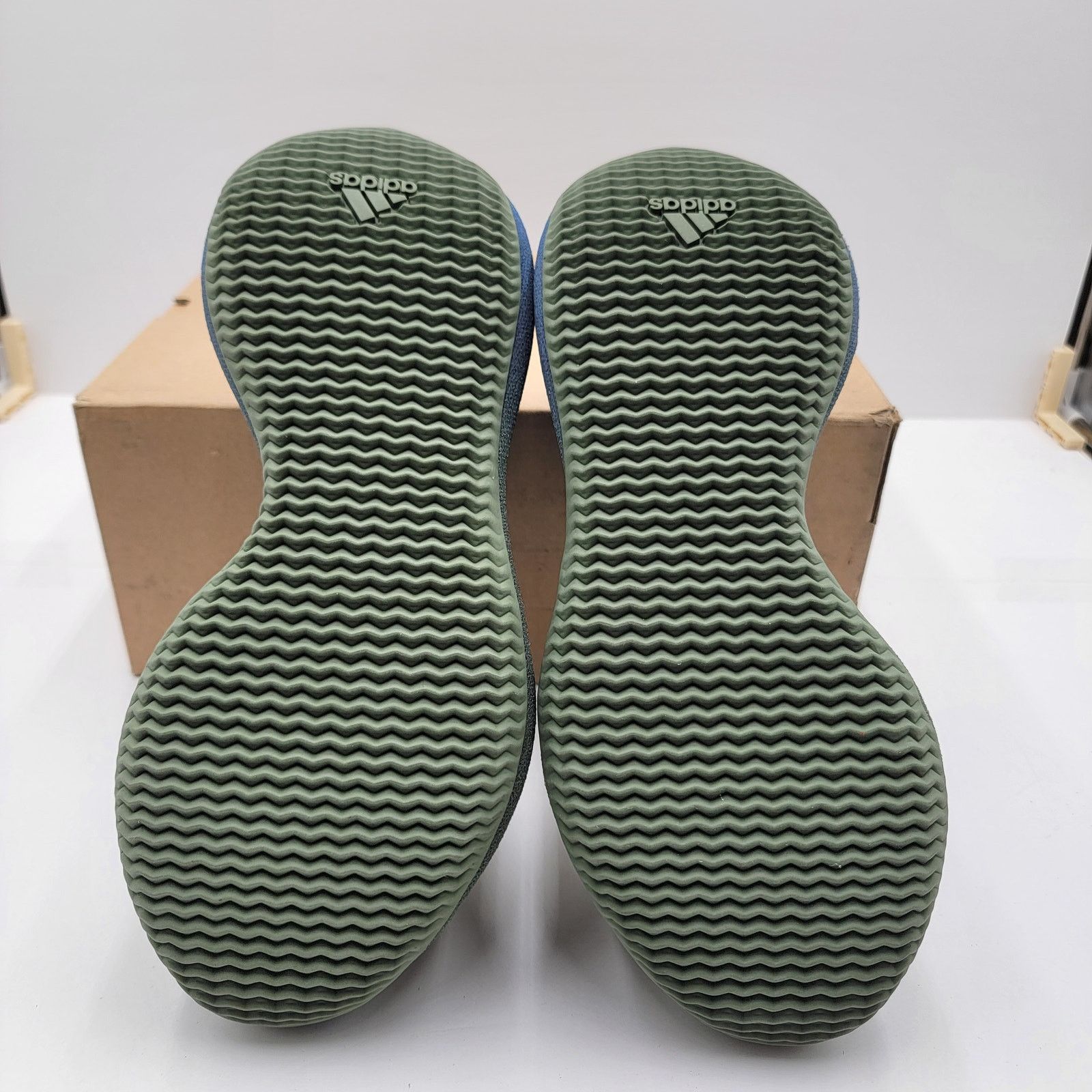 Adidas Adidas Yeezy Knit Runner 'Faded Azure' Mens Sz 9.5 FZ5907 Size US 9.5 / EU 42-43 - 6 Thumbnail